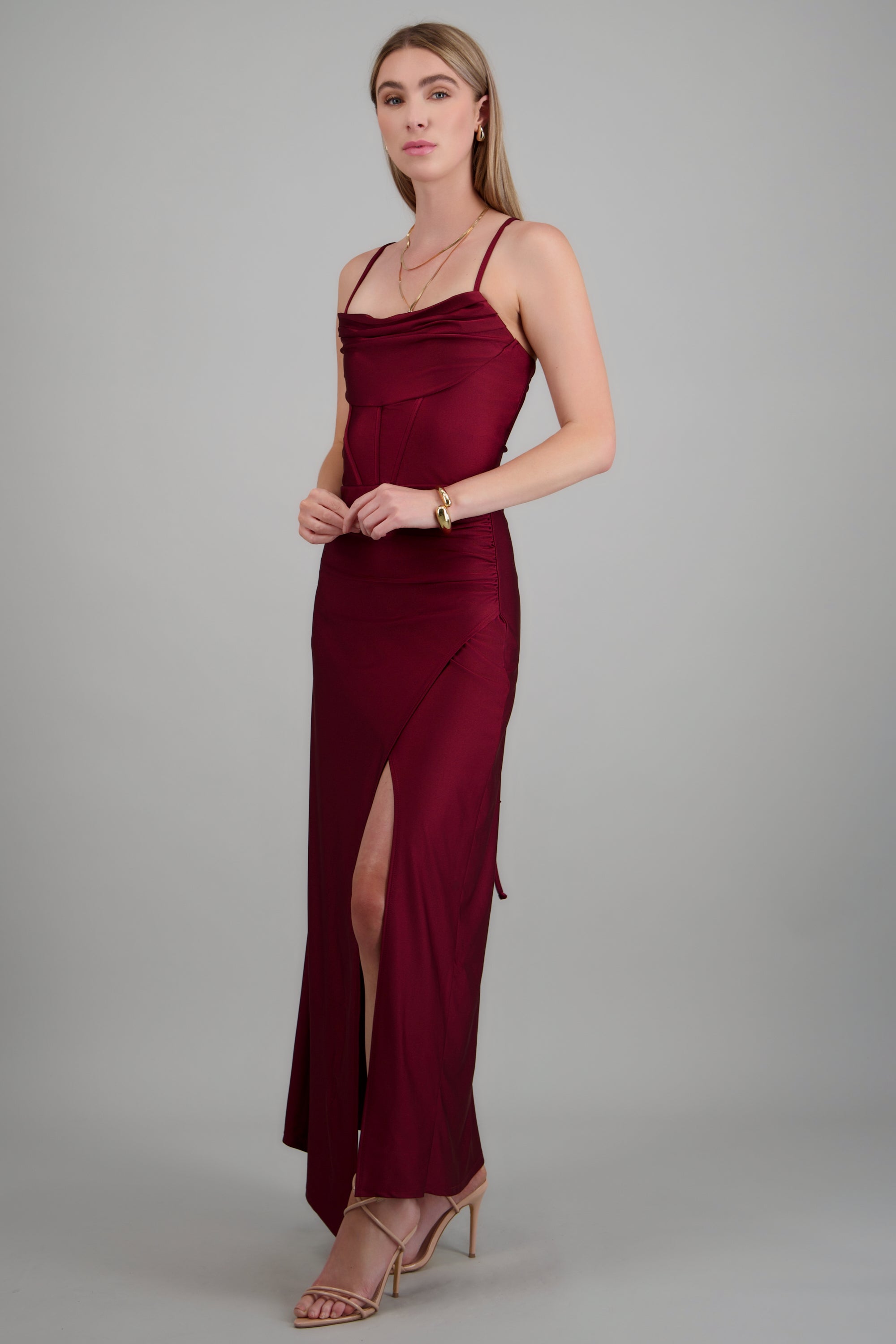 Vestido maxi tirantes drapeado CIRUELA