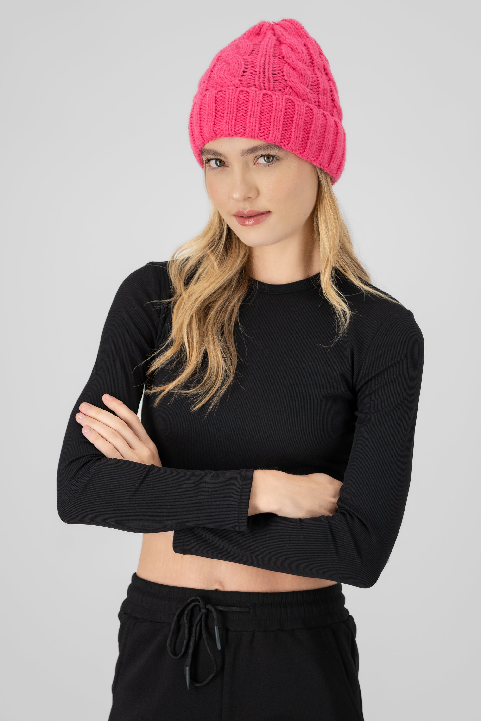 Beanie tejido grueso trenza ROSA