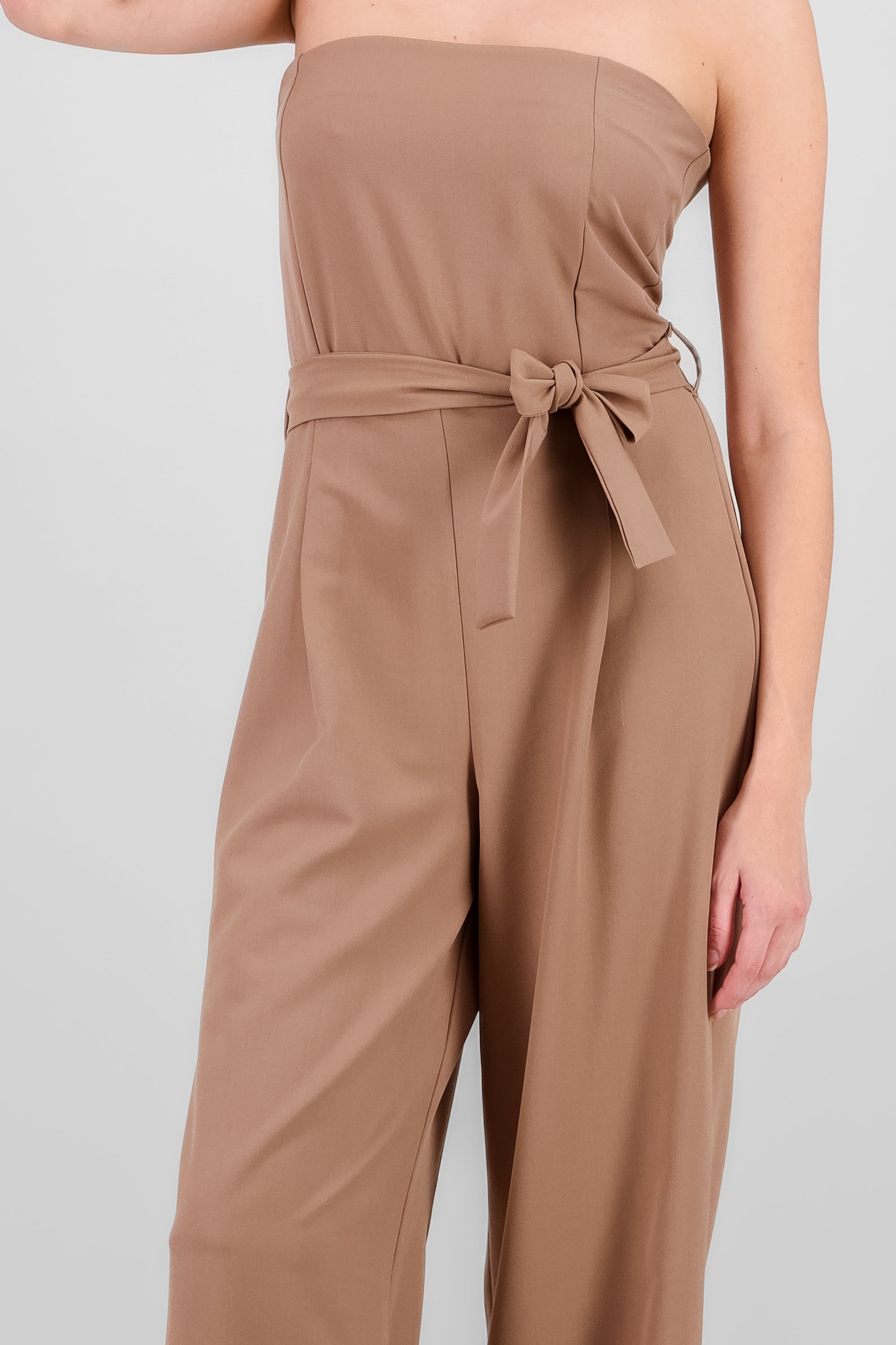 Jumpsuit strapless sastreado CAFE