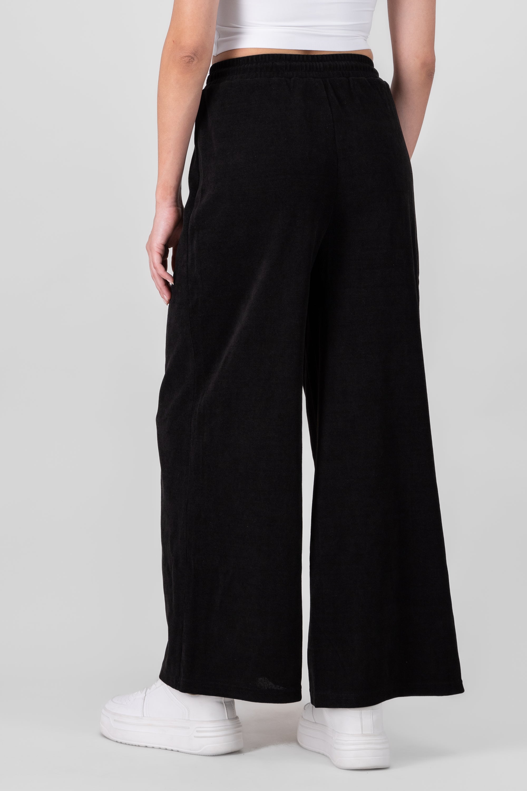 Pantalon liso suave NEGRO