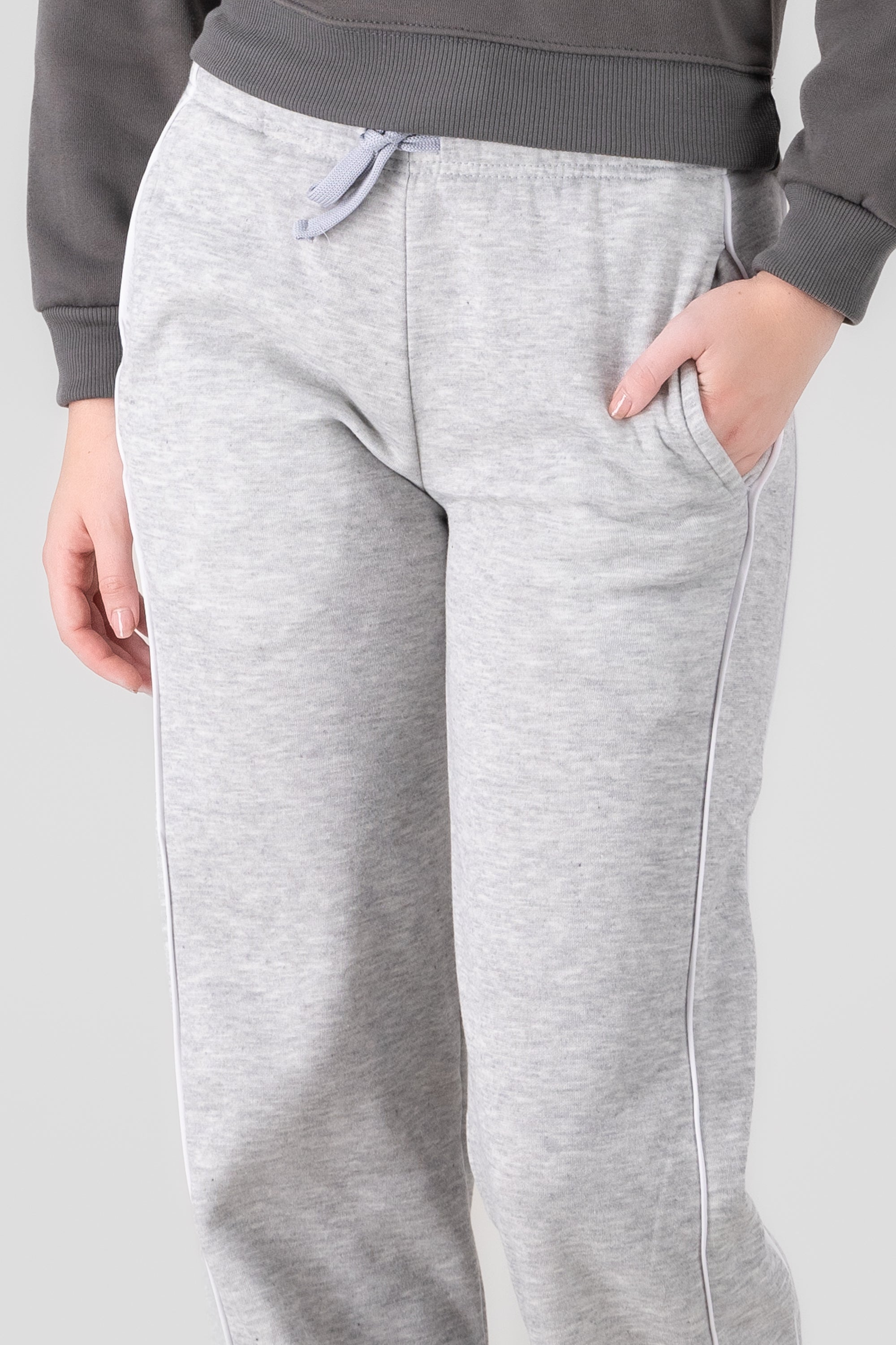 Jogger amplio detalle contraste GRIS JASPE