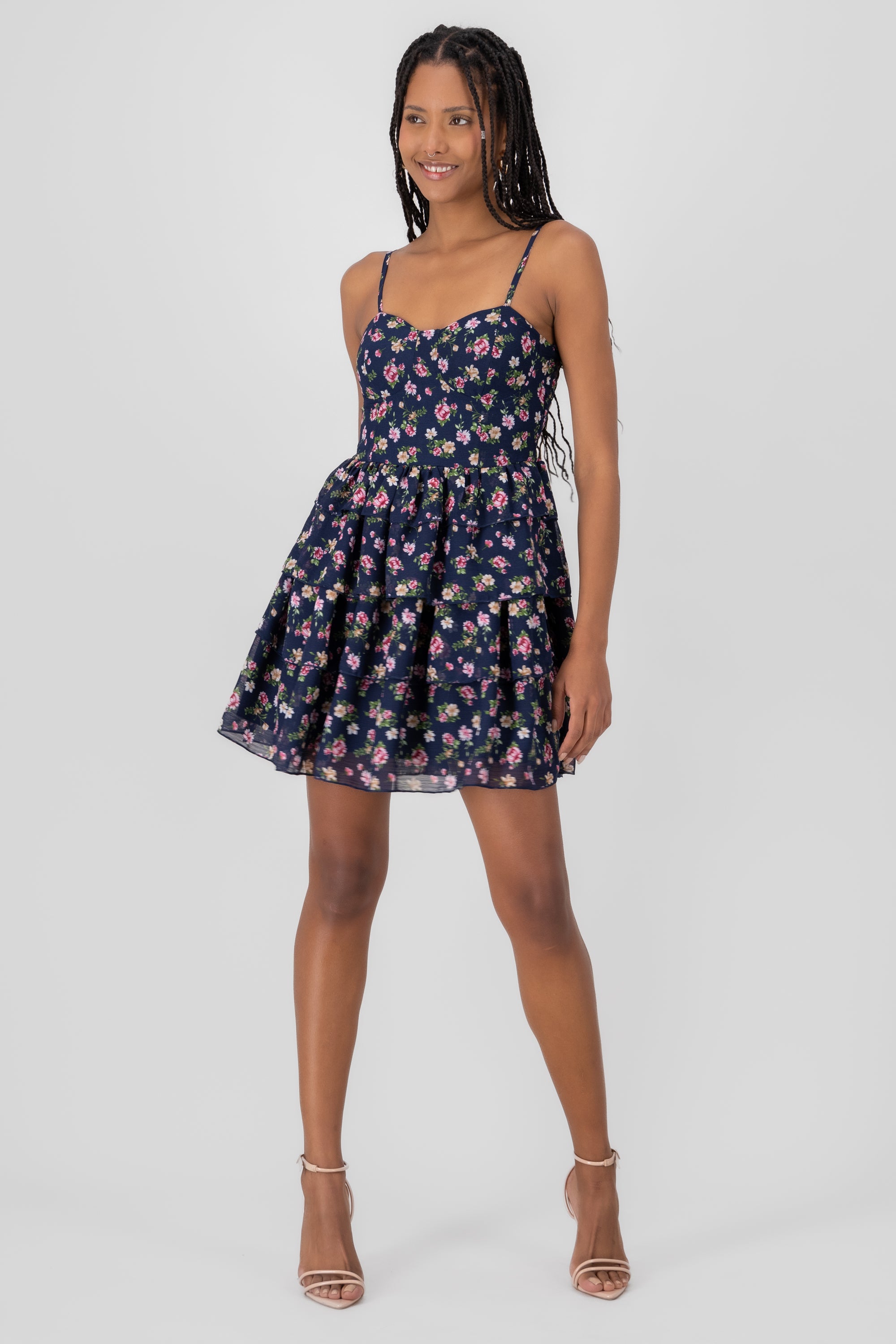 Vestido mini tirantes detalle copas