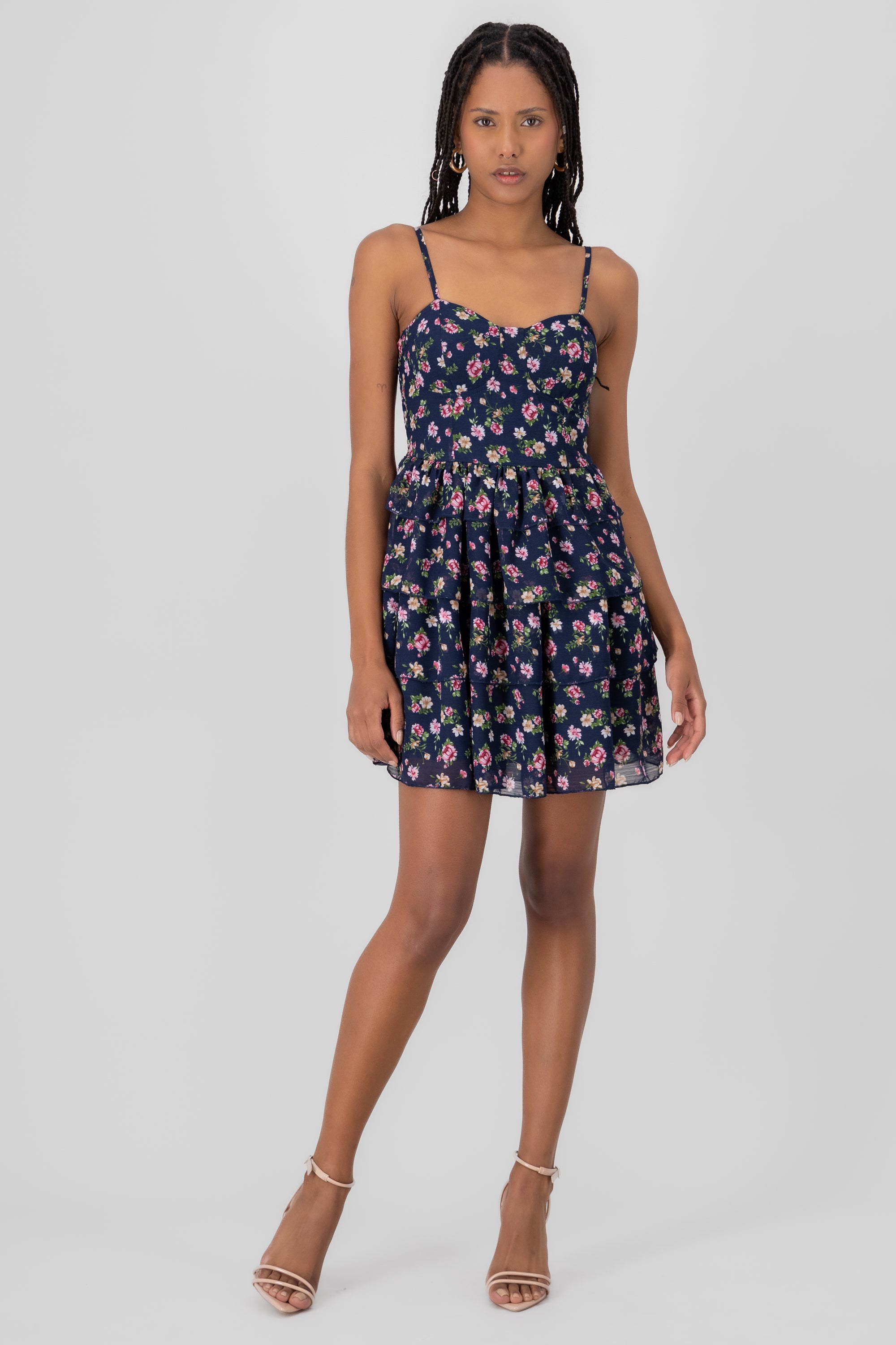 Vestido mini tirantes detalle copas