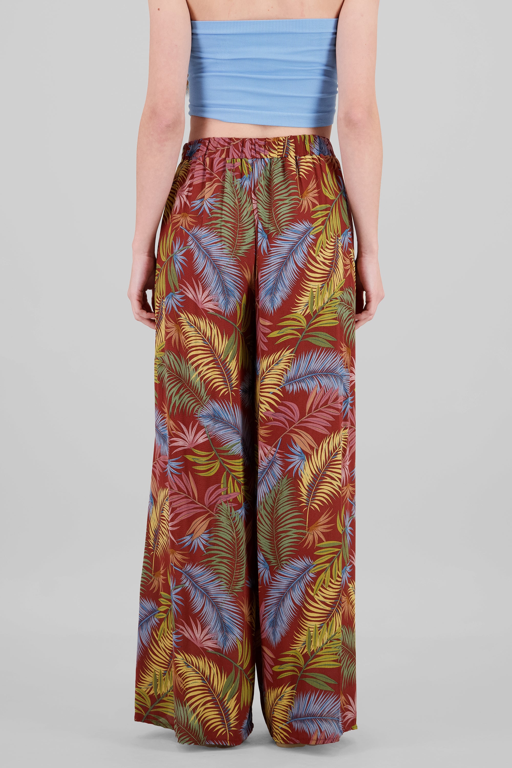 Pantalon pinzas estampado tropical LADRILLO