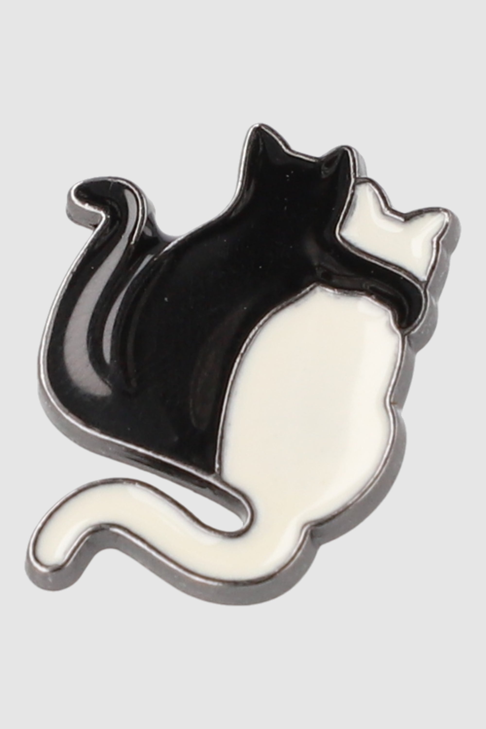 Pin gatitos abrazados NEGRO BLANCO