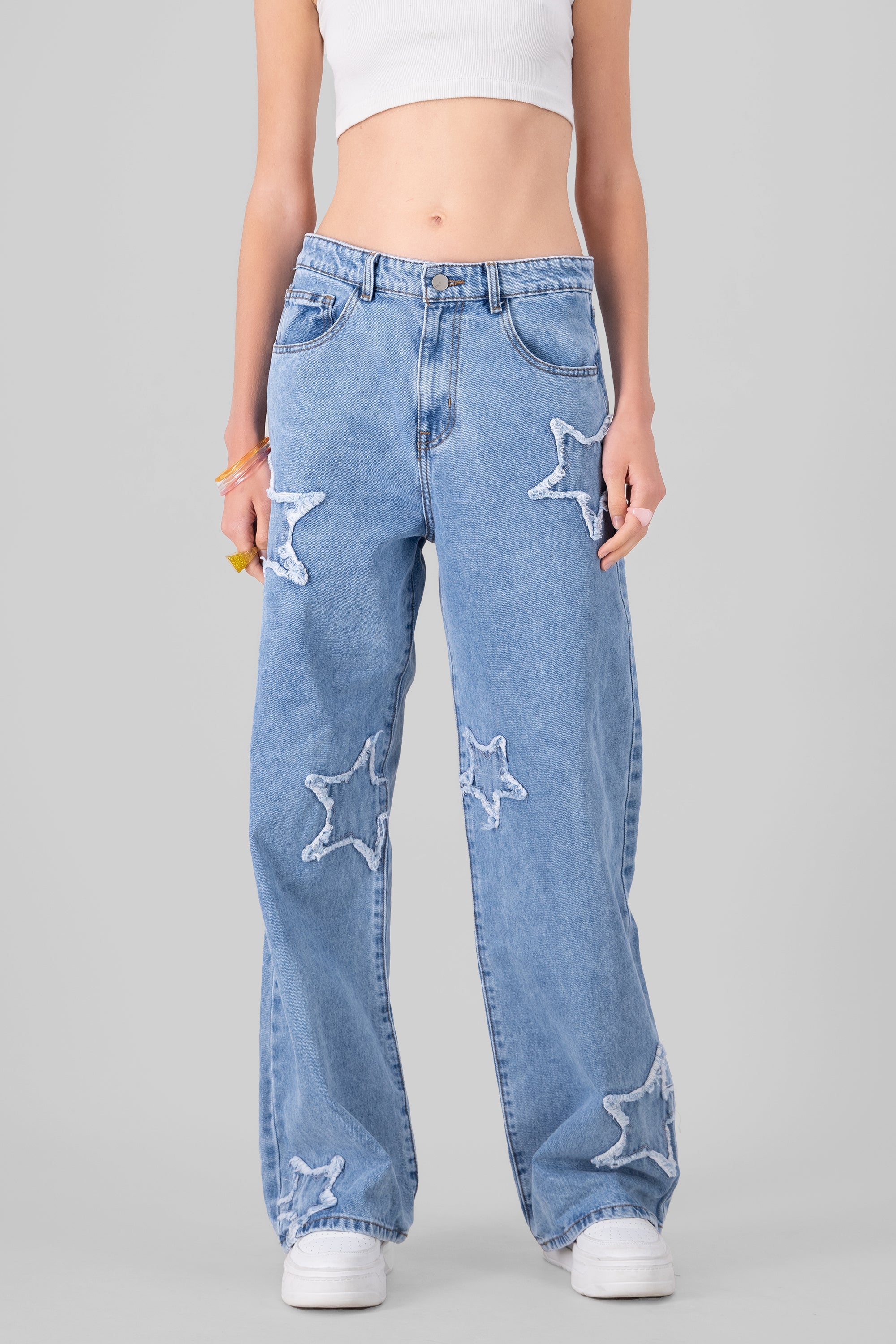 Pantalon fashion de mezclilla con estrellas