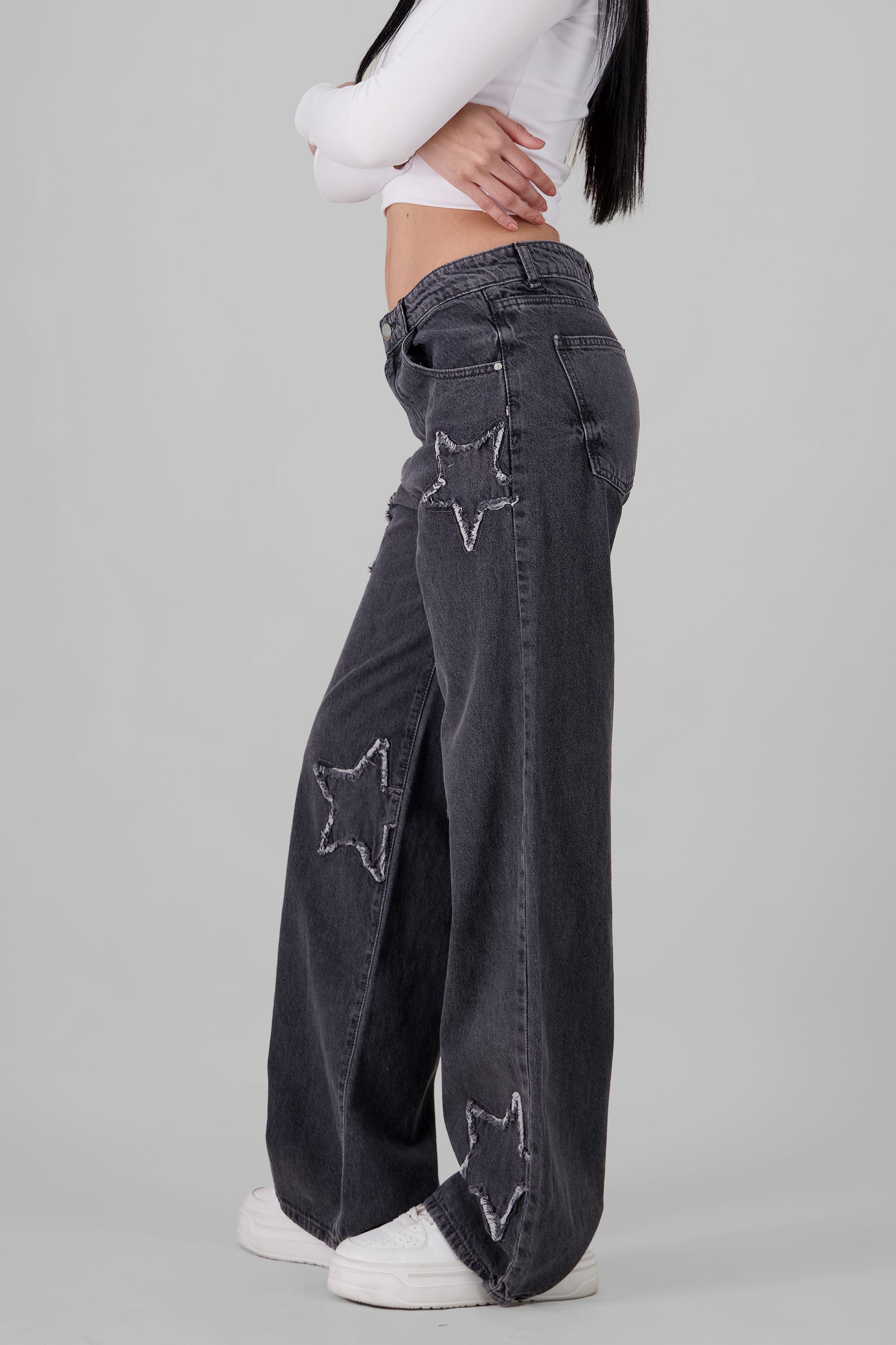 Jeans wide leg con estrellas GRIS