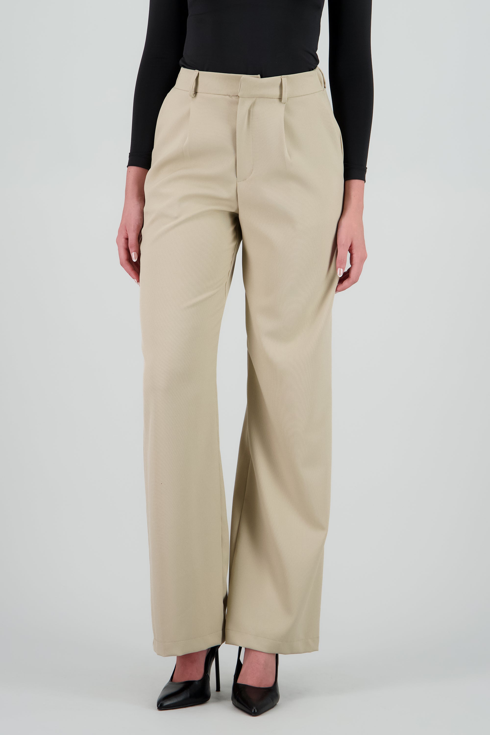 Pantalon pinzas amplio