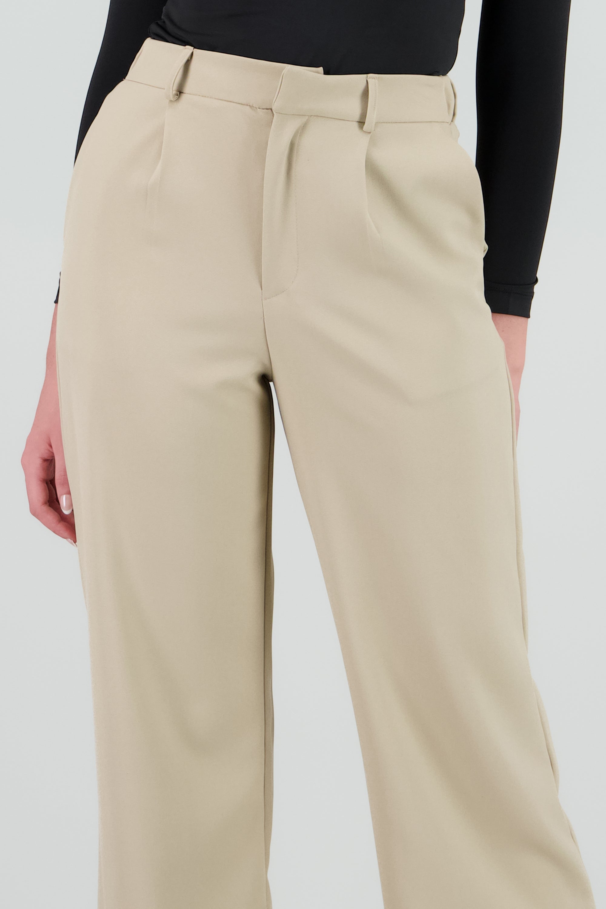Pantalon pinzas amplio