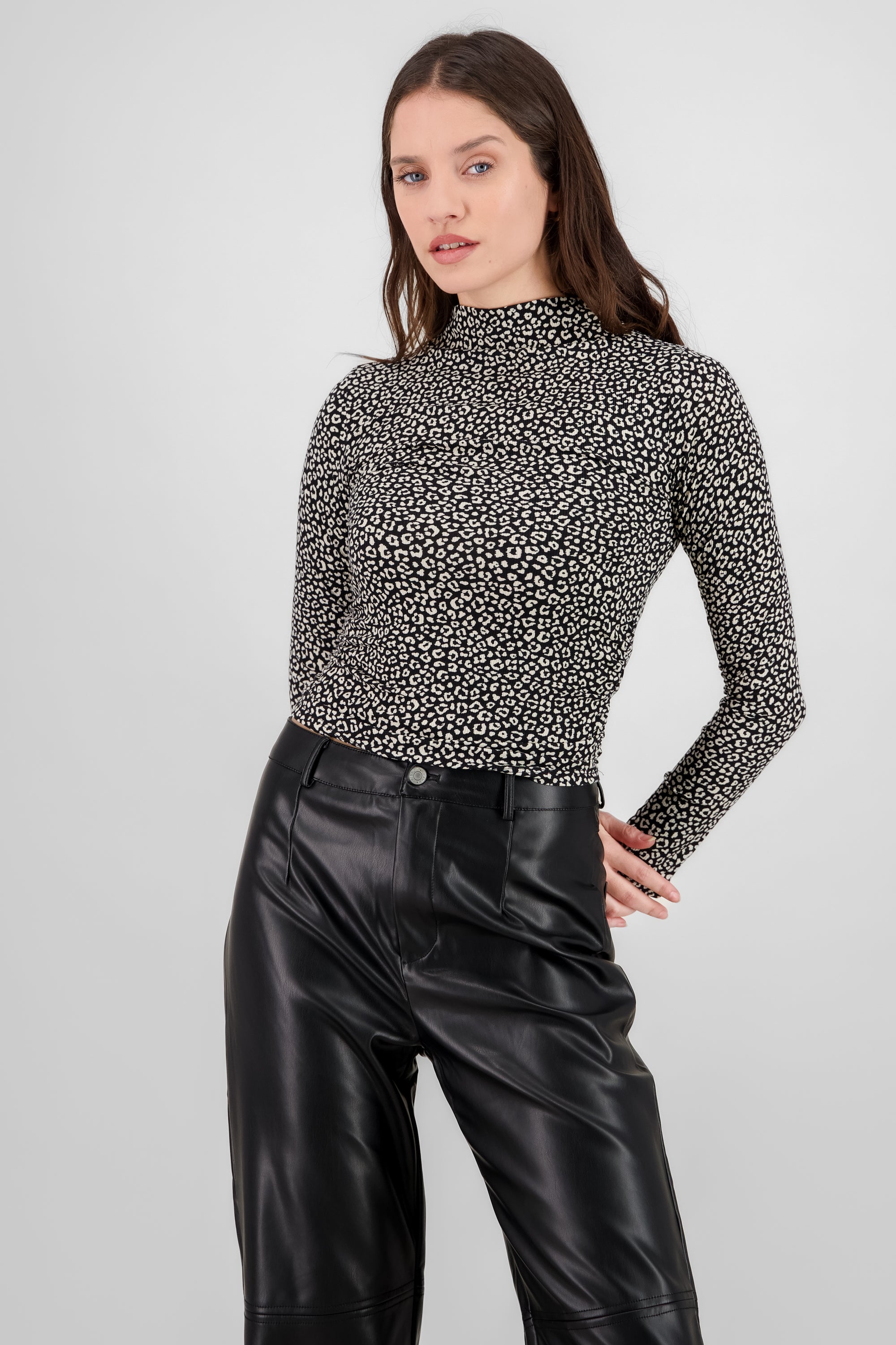 Top manga larga leopardo NEGRO COMBO