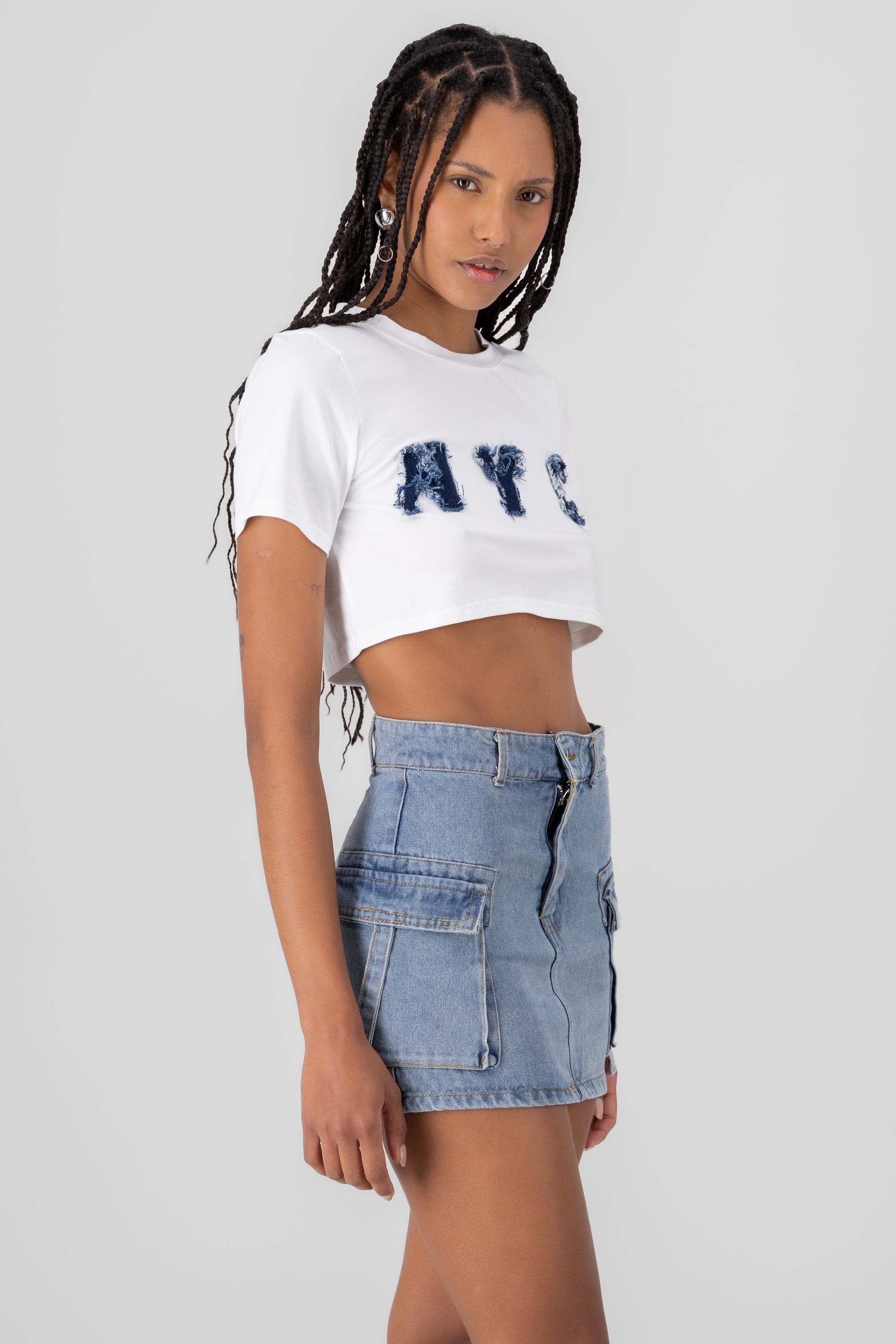 T-shirt cropped parche de NYC BLANCO COMBO