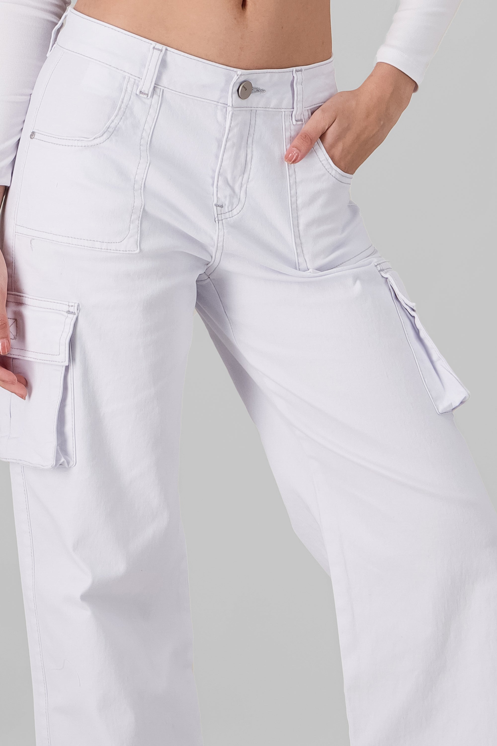 Jeans cargo wide leg lisos BLANCO