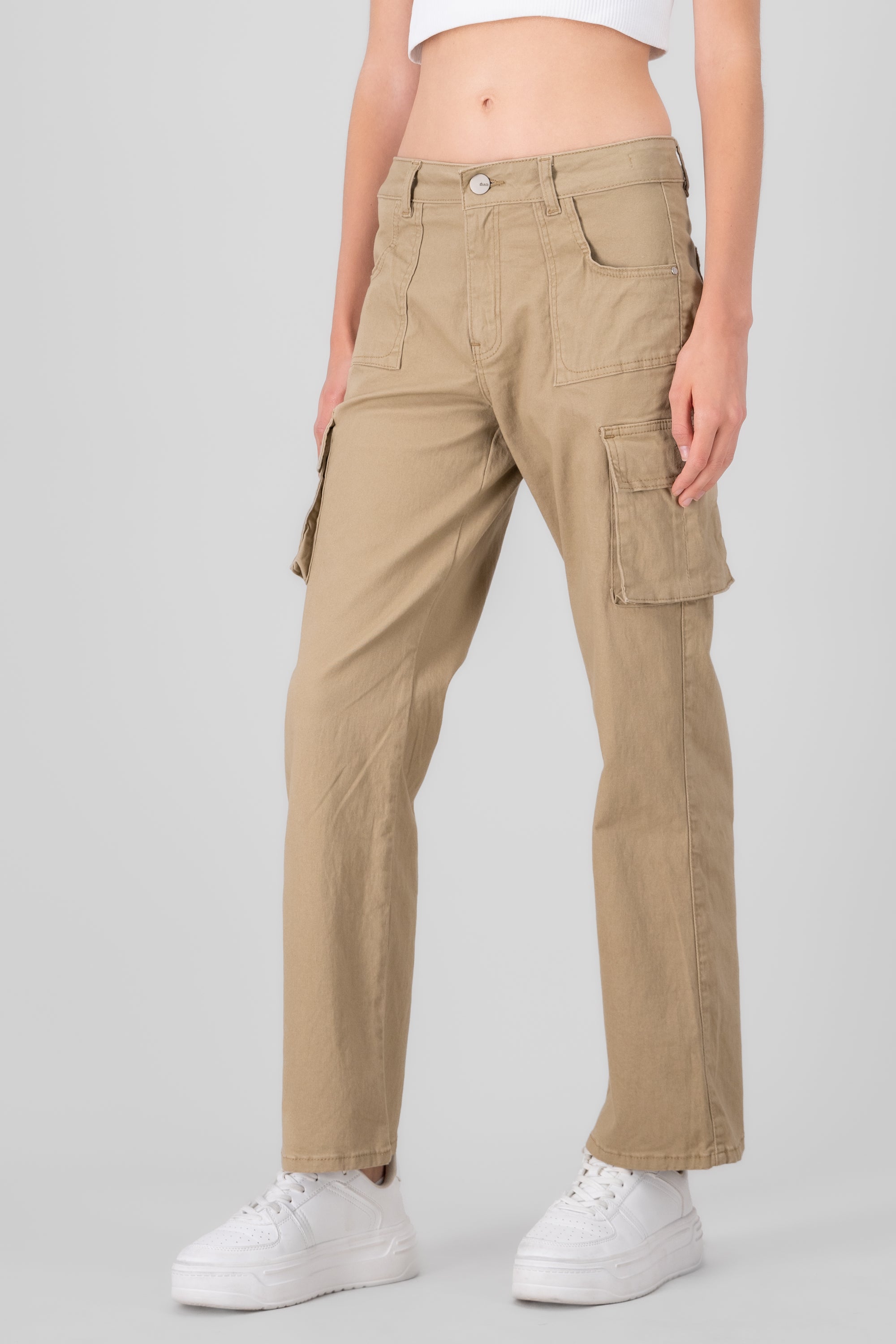KHAKI