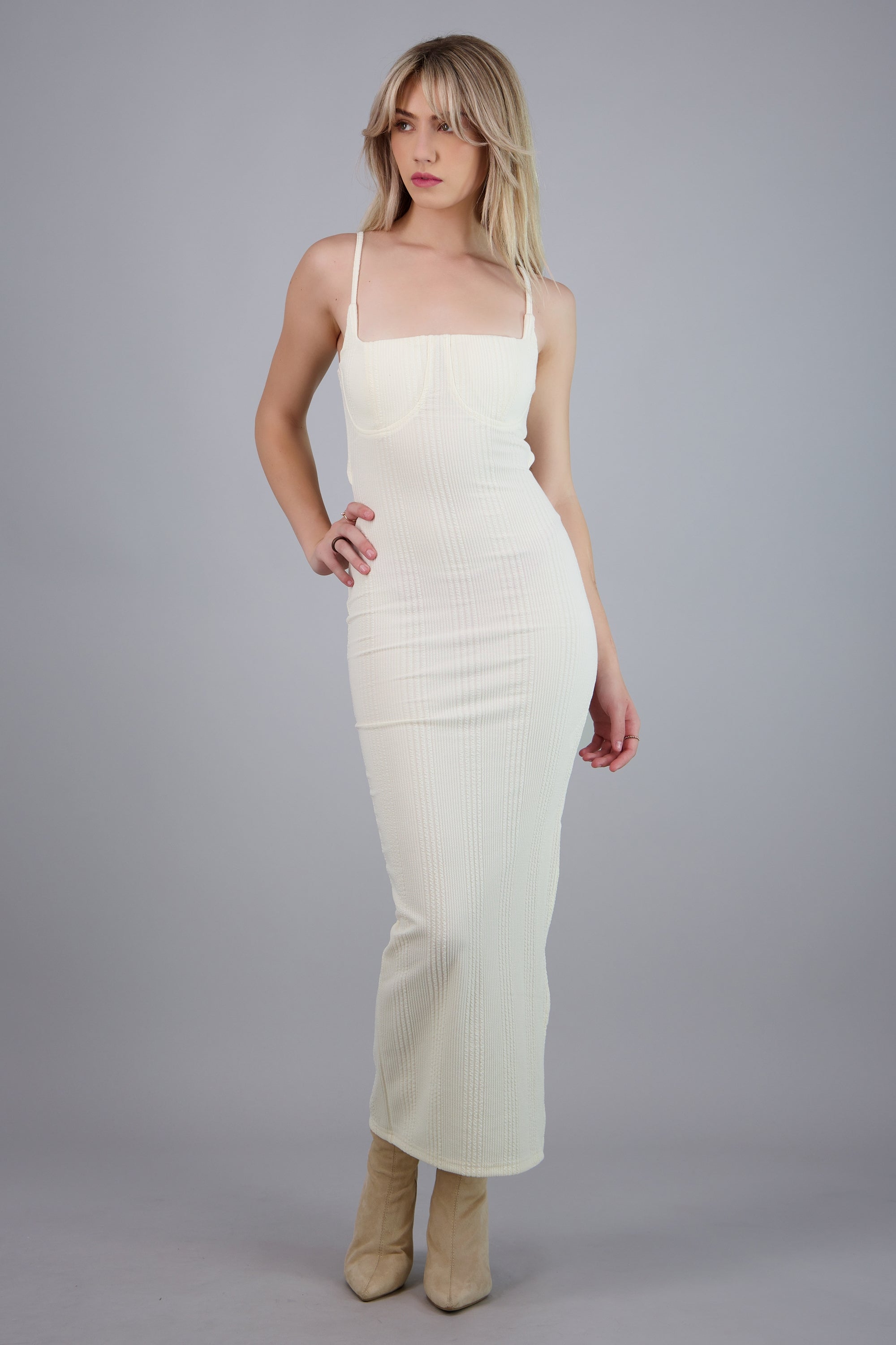 Vestido maxi textura CREMA