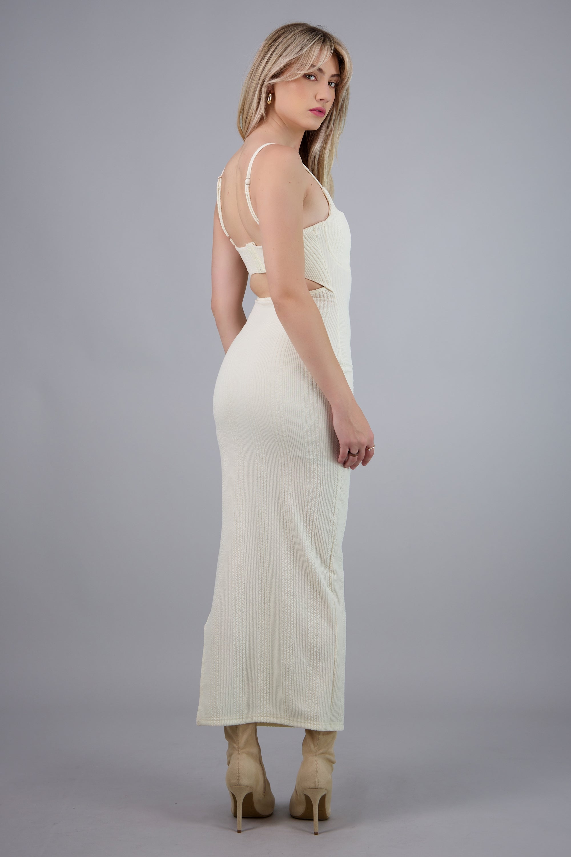 Vestido maxi textura CREMA