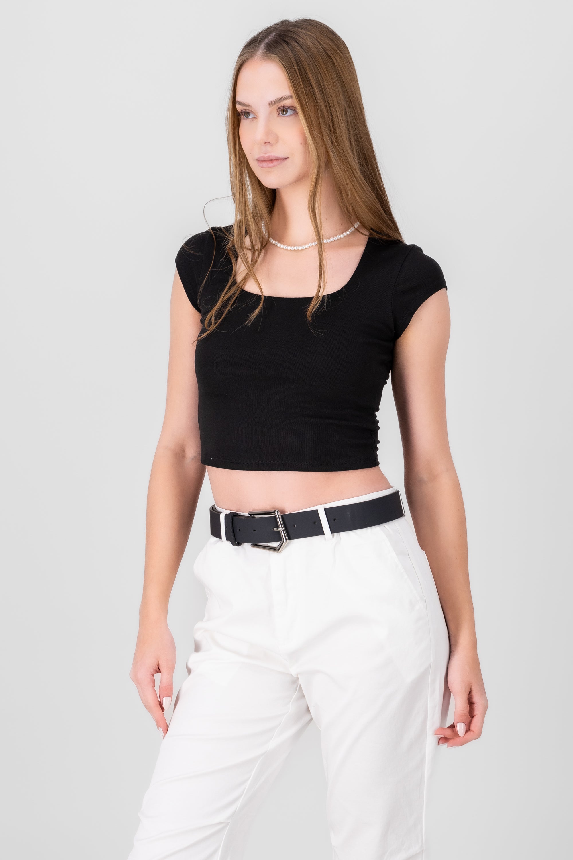 Top escote cuadrado manga corta NEGRO