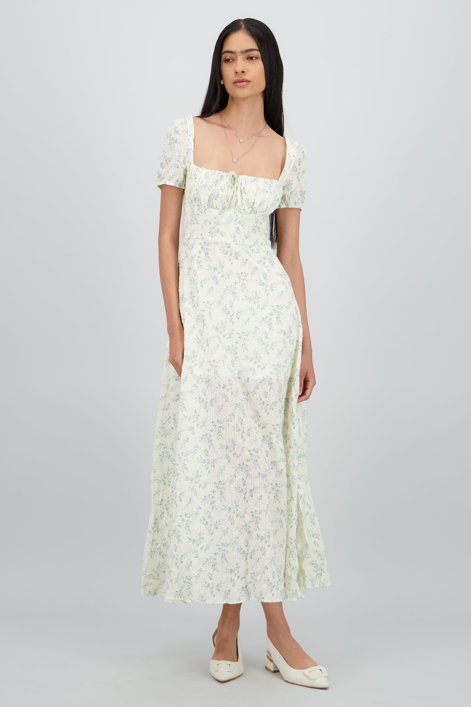 Vestido maxi con flores textura