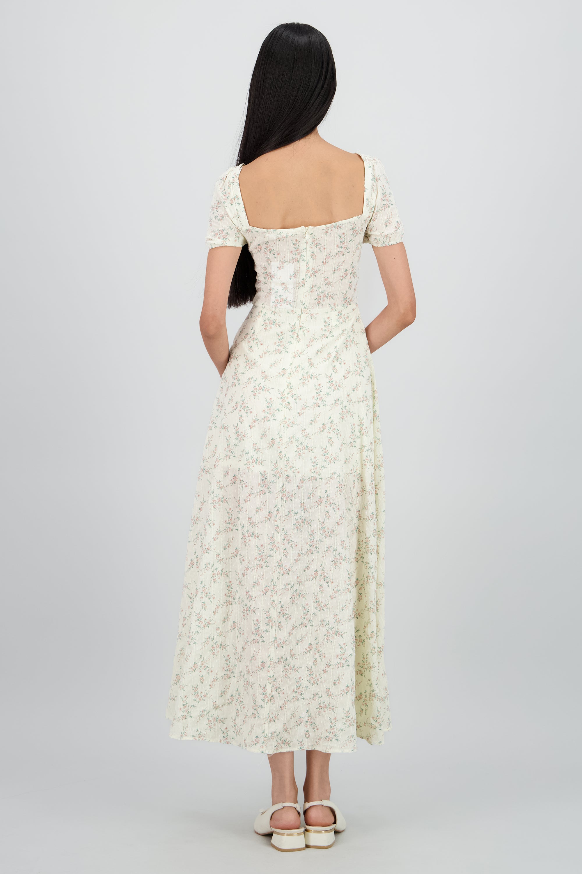 Vestido maxi con flores textura