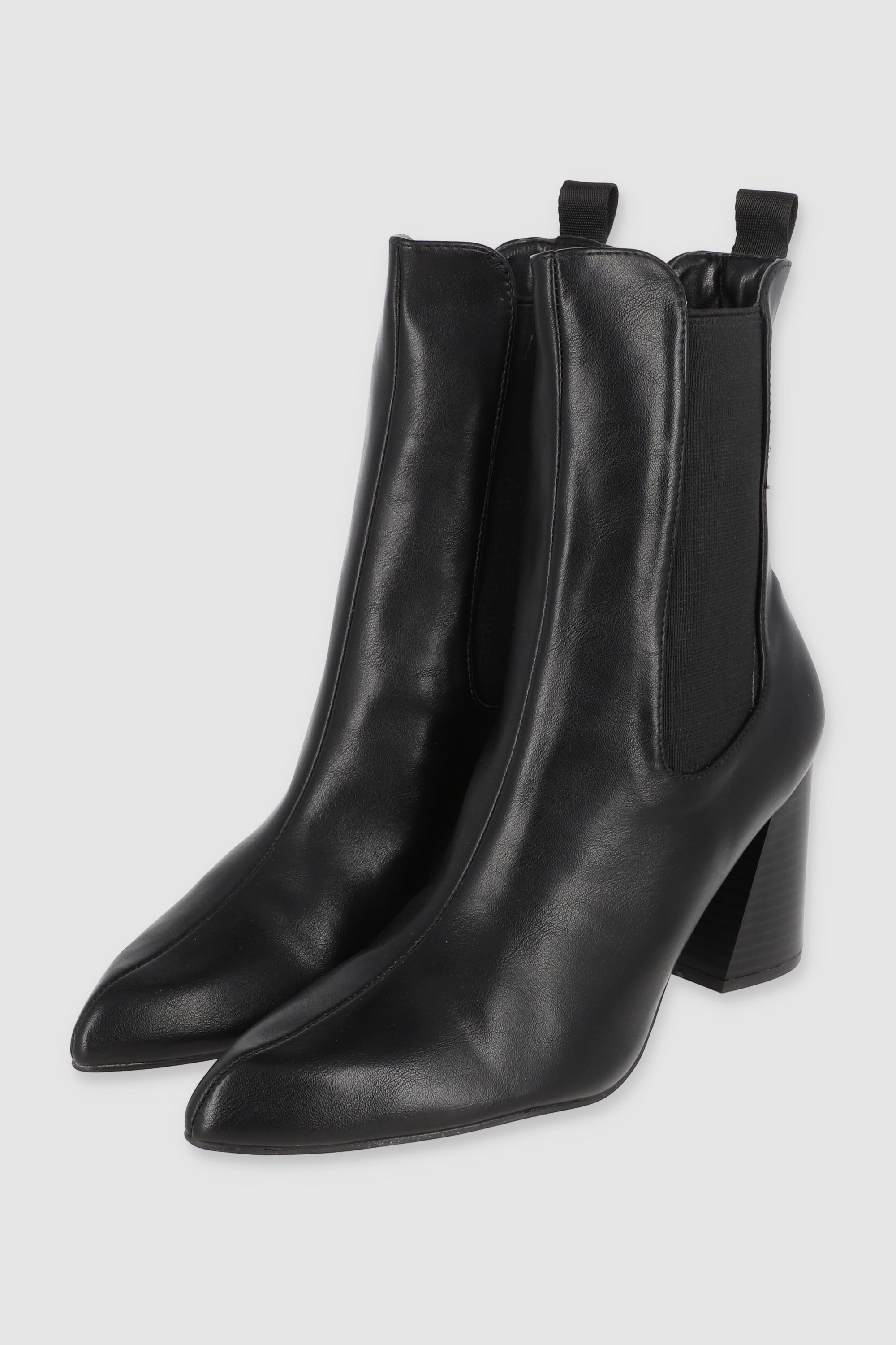 BOTIN POINTY CHELSEA NEGRO