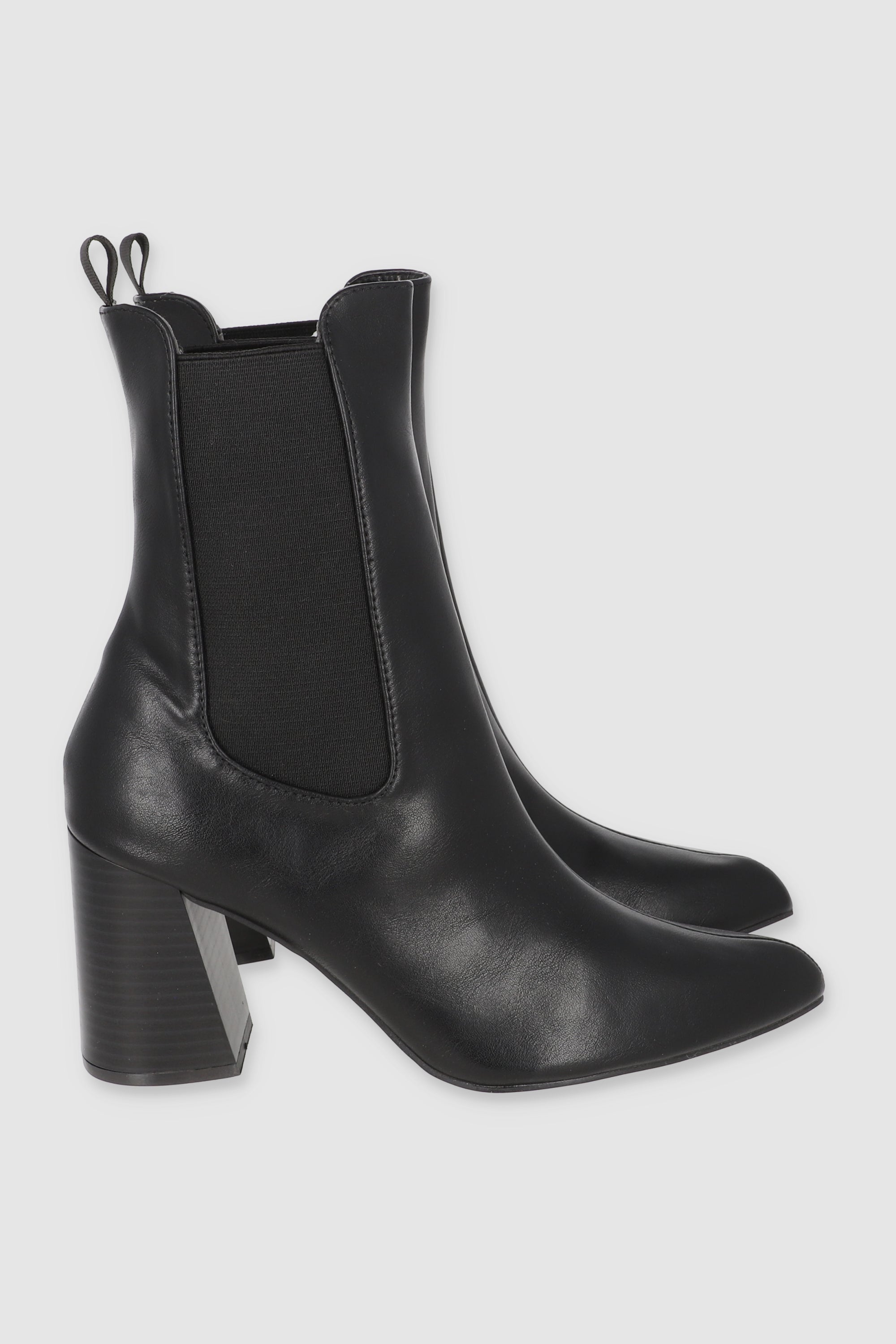 BOTIN POINTY CHELSEA NEGRO