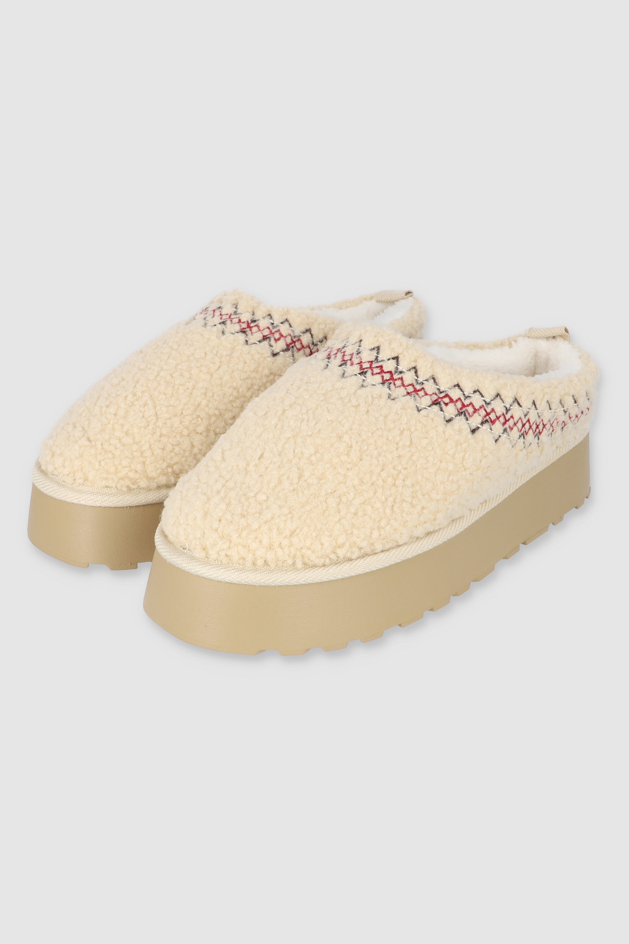 Pantufla zueco teddy bordado BEIGE