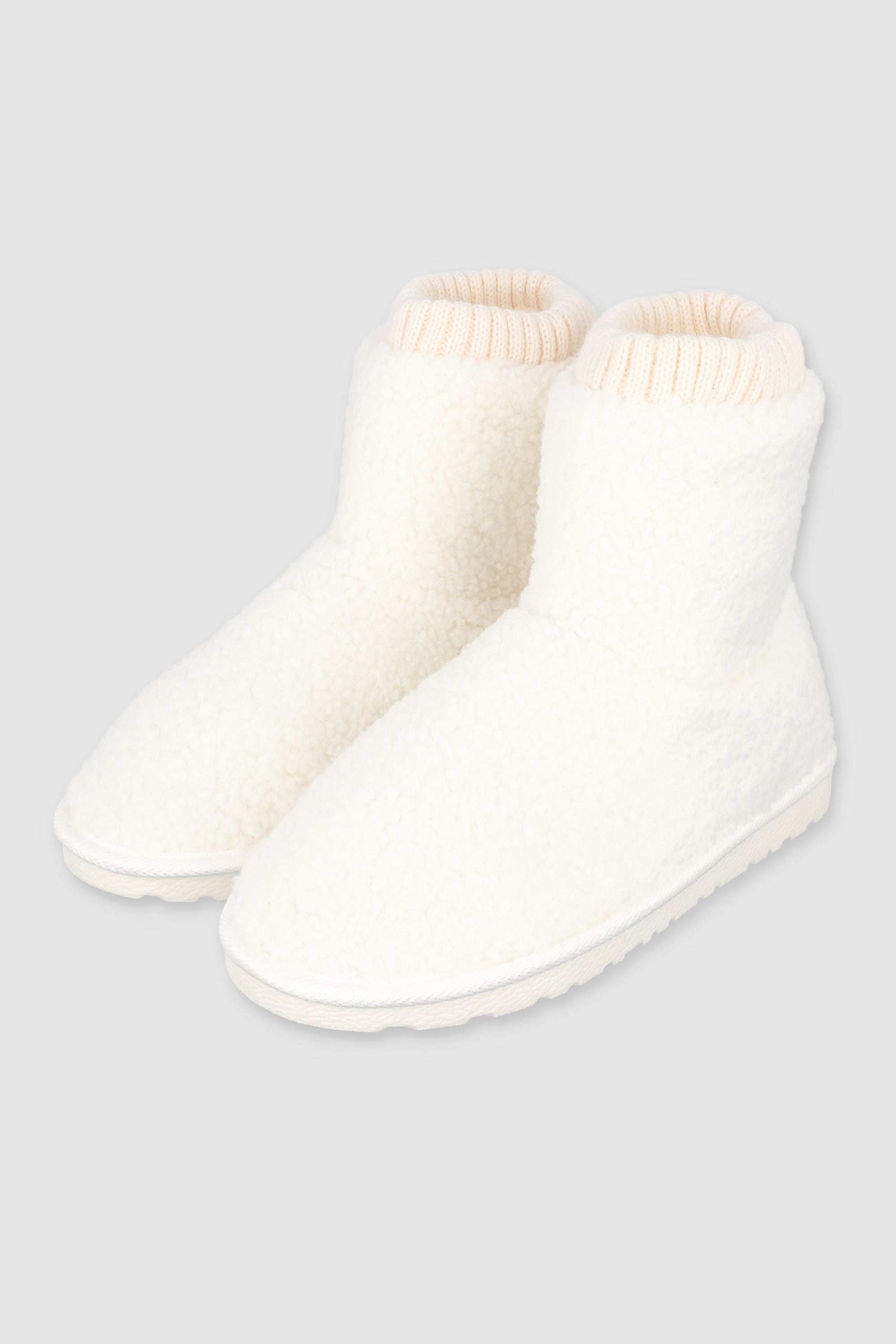 Pantufla bota teddy calcetin