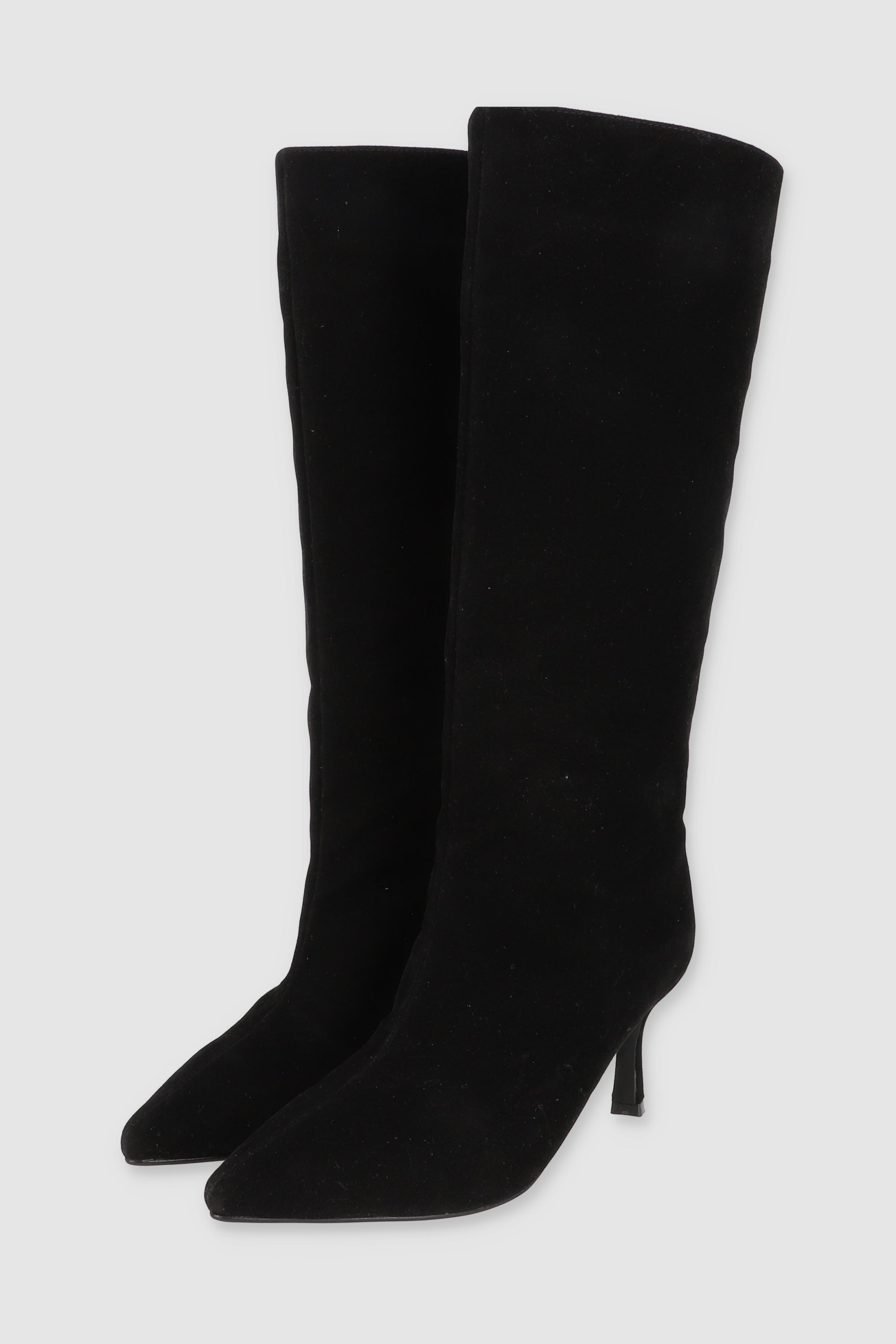 BOTA SLOUCHY DURAZNO NEGRO