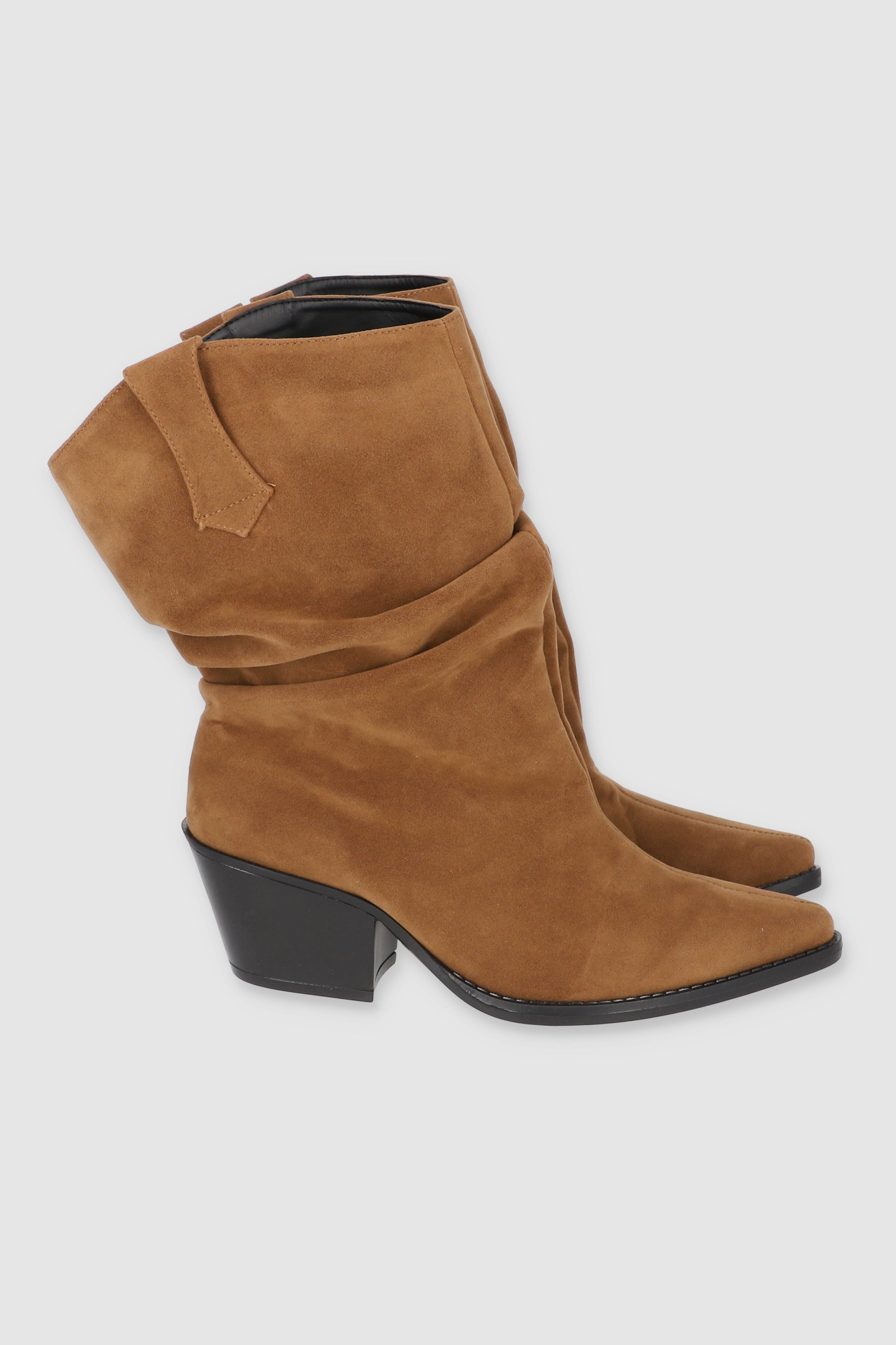 BOTIN SLOUCHY DURAZNO CAMELLO