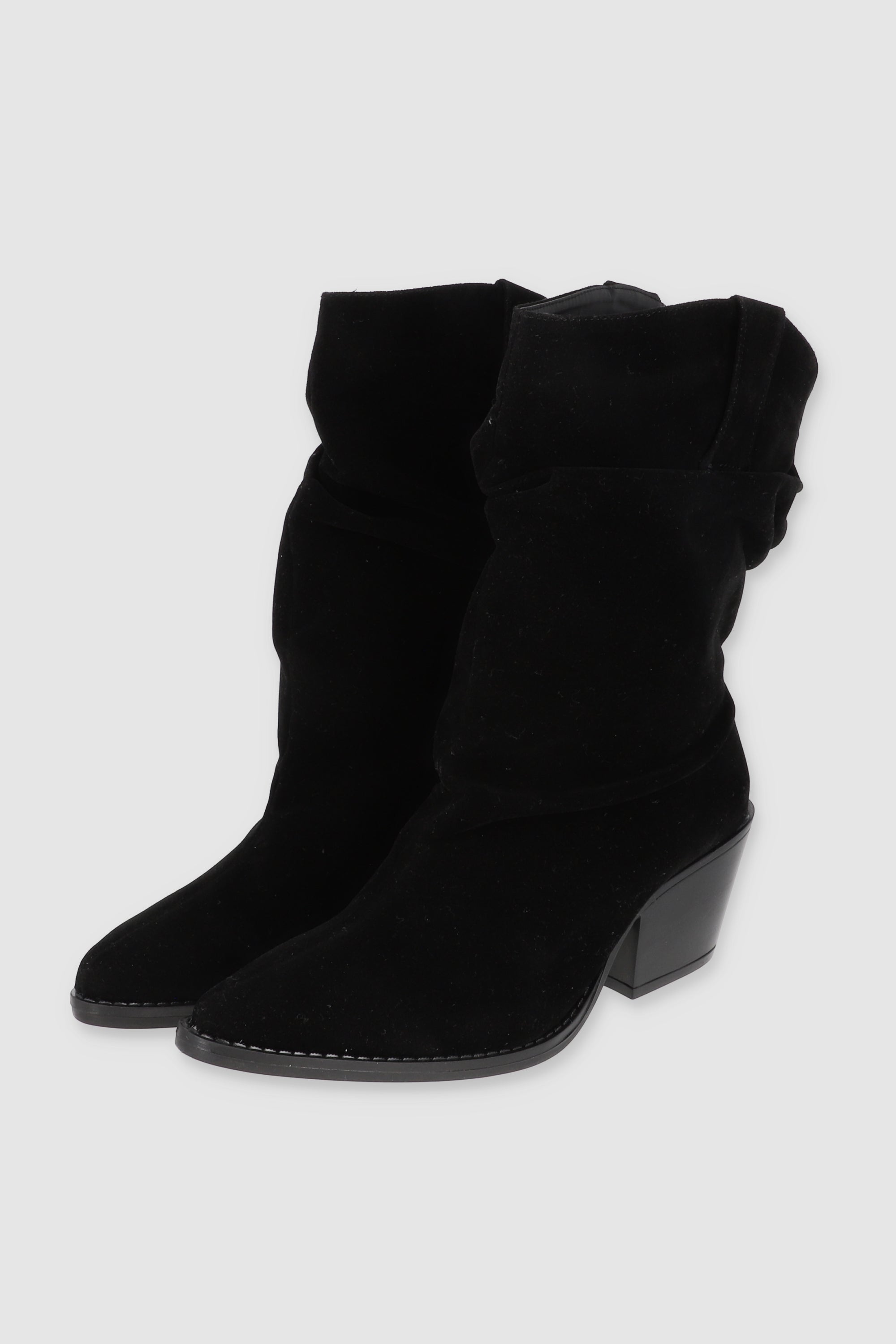 BOTIN SLOUCHY DURAZNO NEGRO