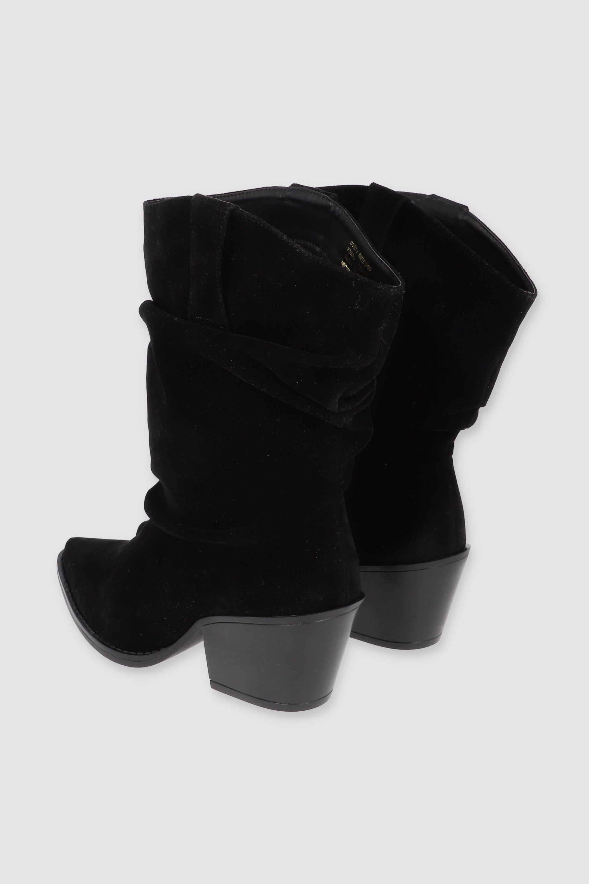 BOTIN SLOUCHY DURAZNO NEGRO