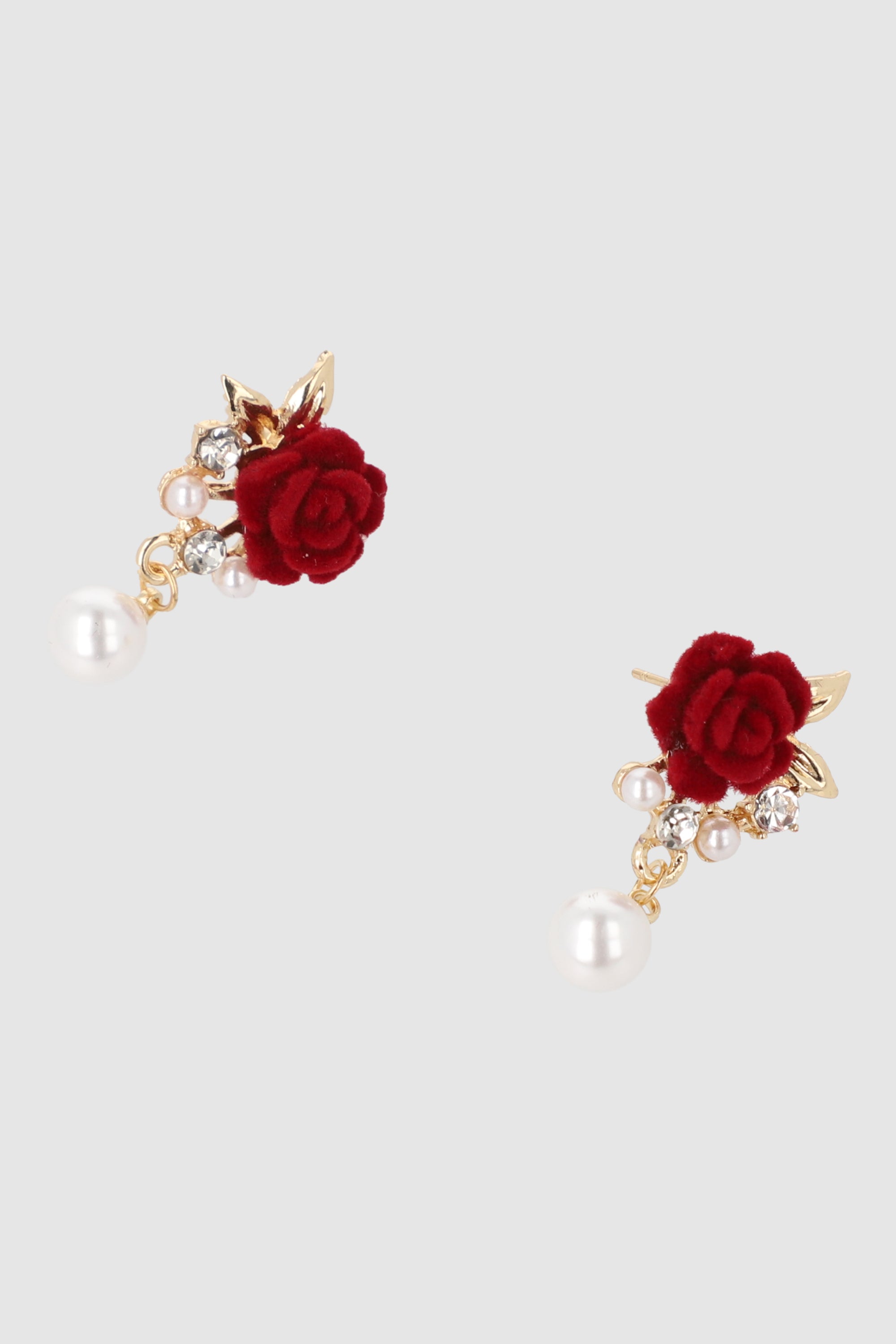 ARETES ROSAS PERLAS ROJO