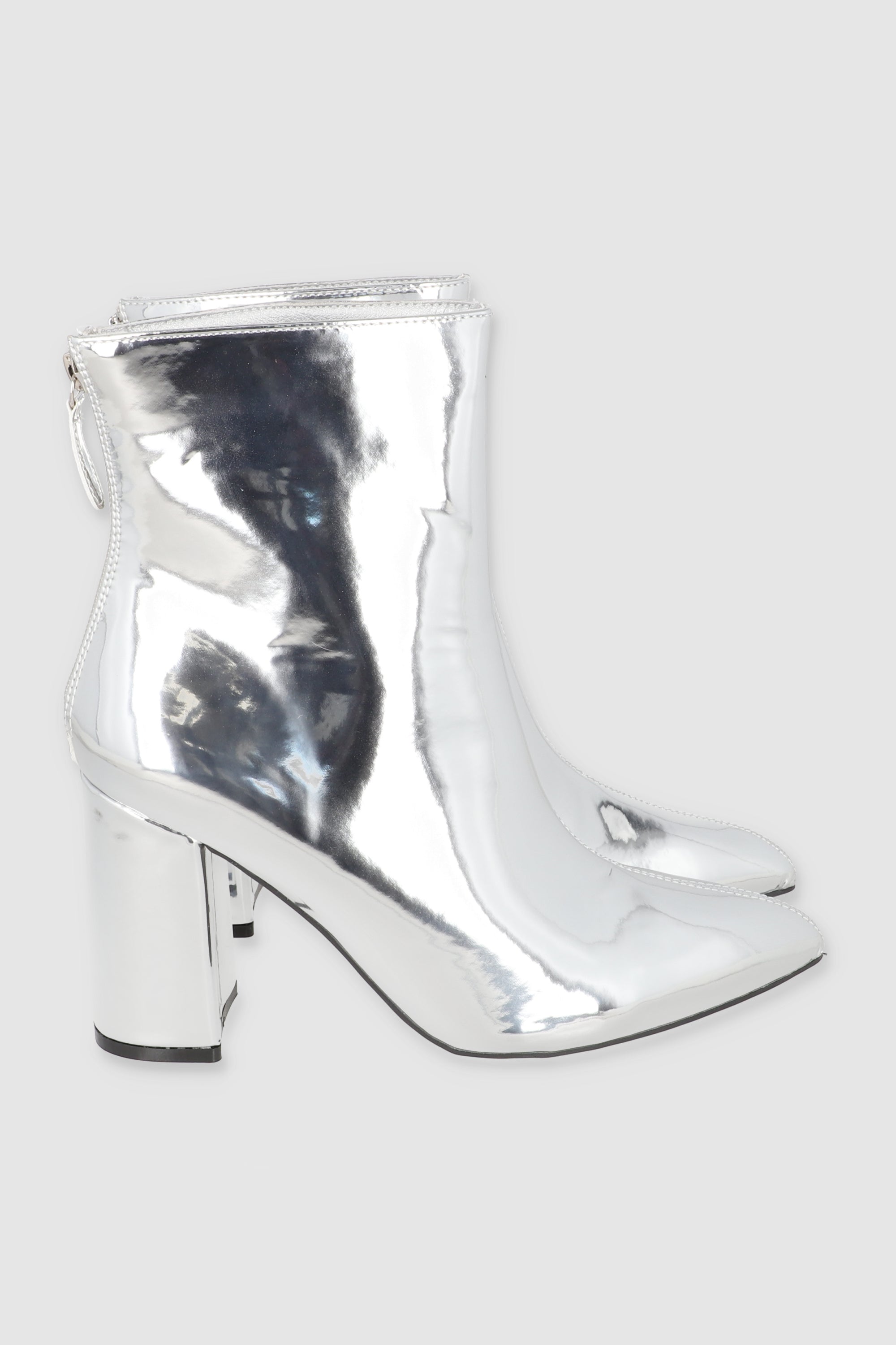 Botin pointy metalico PLATA