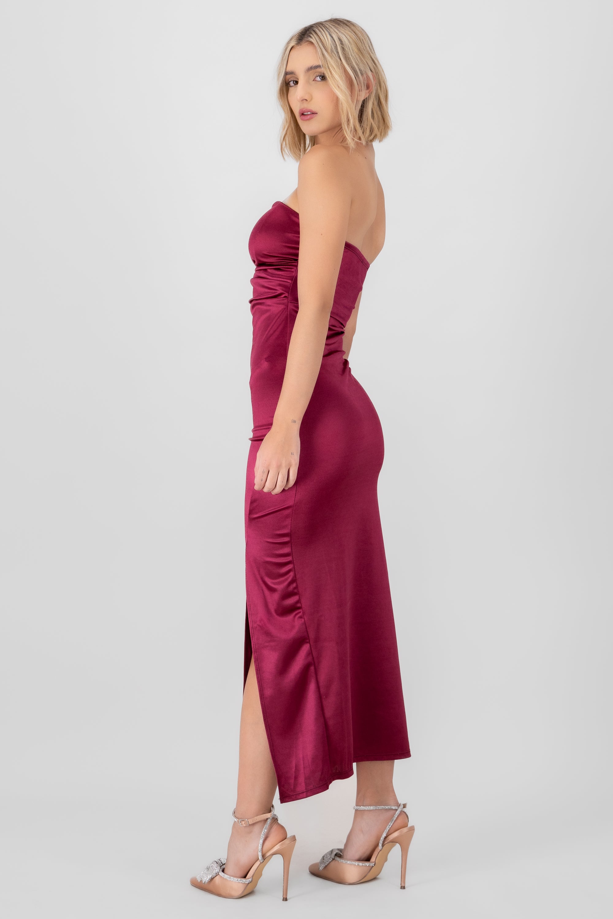 Vestido strapless satin con copas MAGENTA