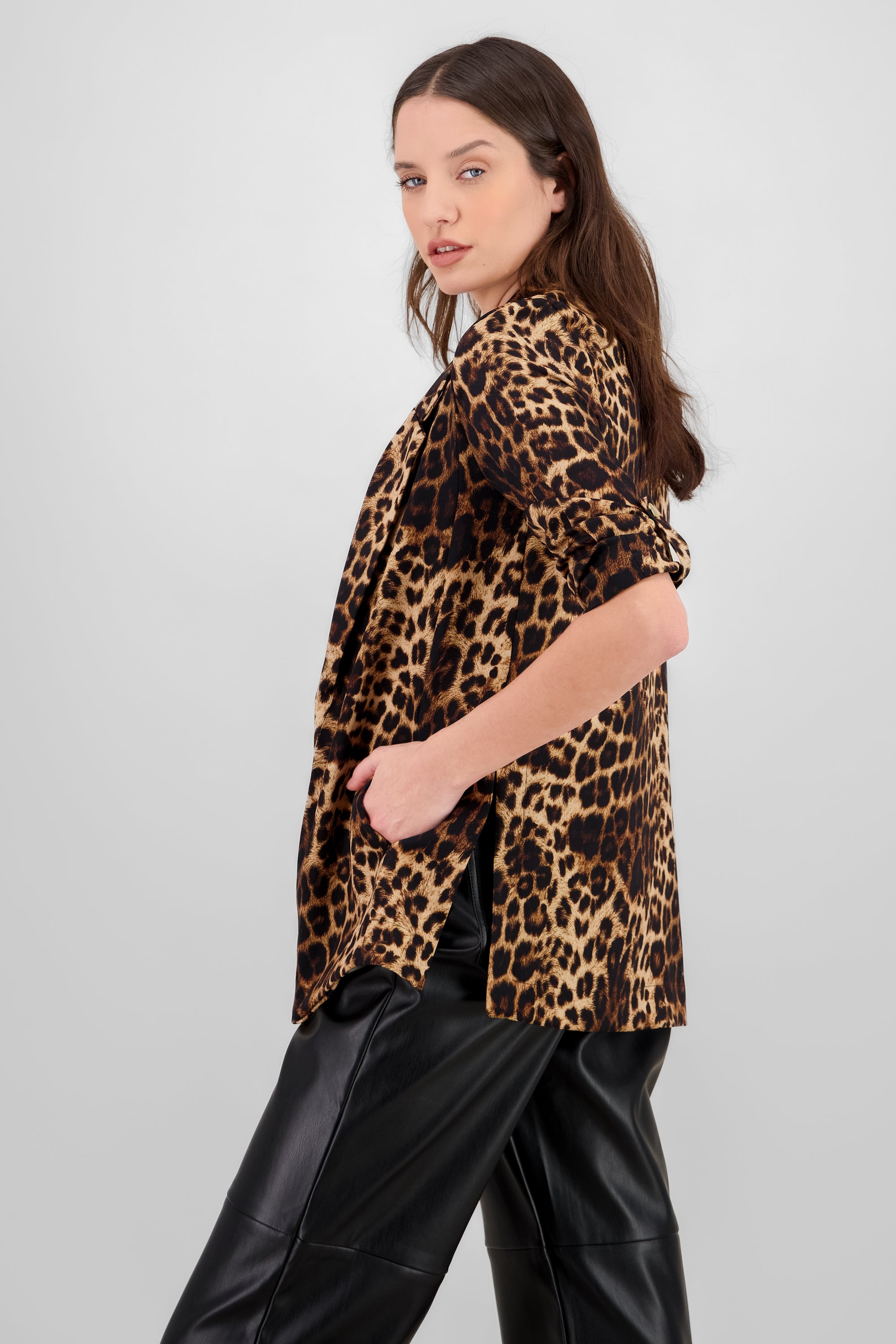 Saco detalle manga animal print CAFE COMBO