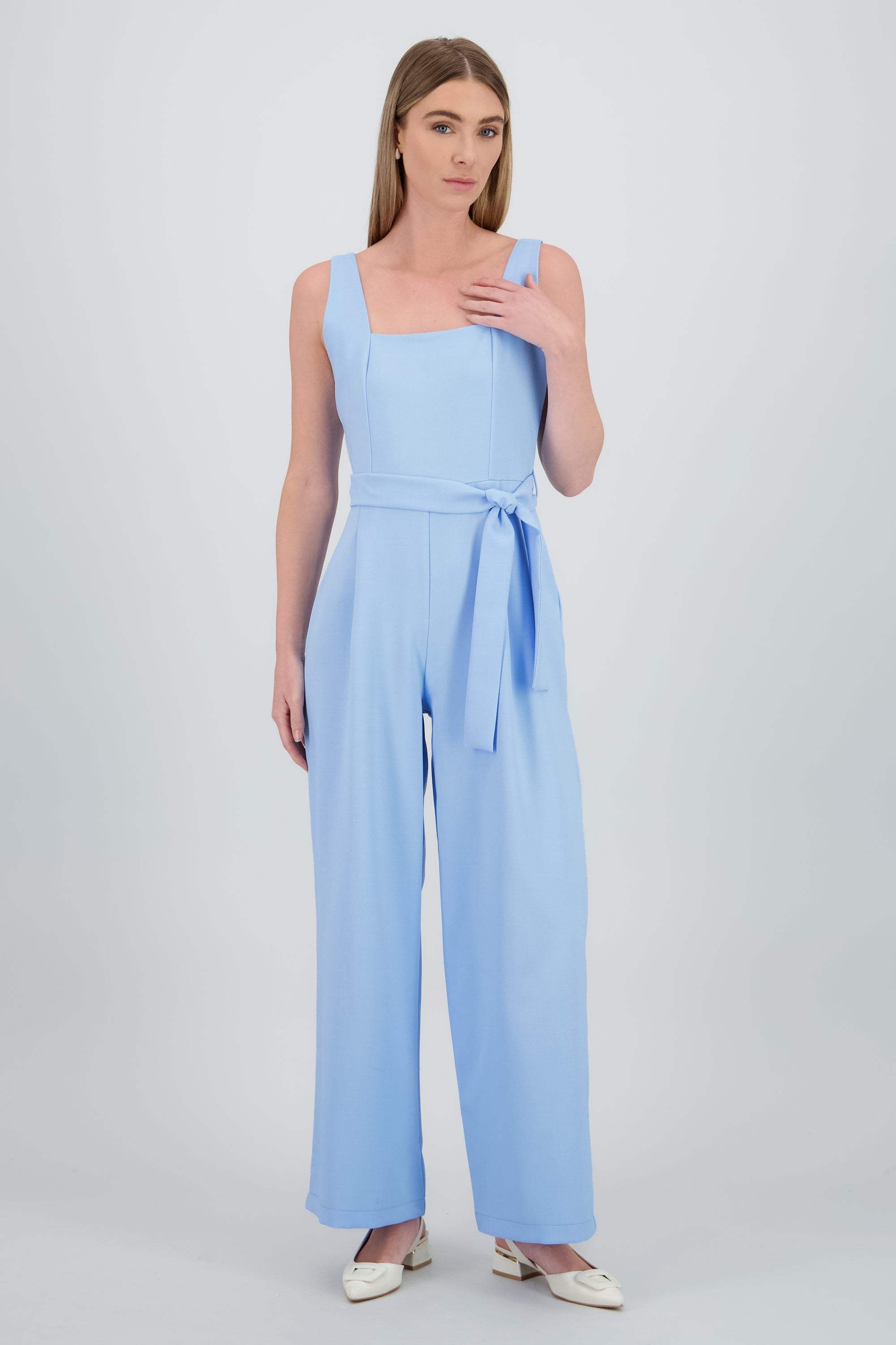 Jumpsuit tirantes detalle cinturon AZUL CIELO