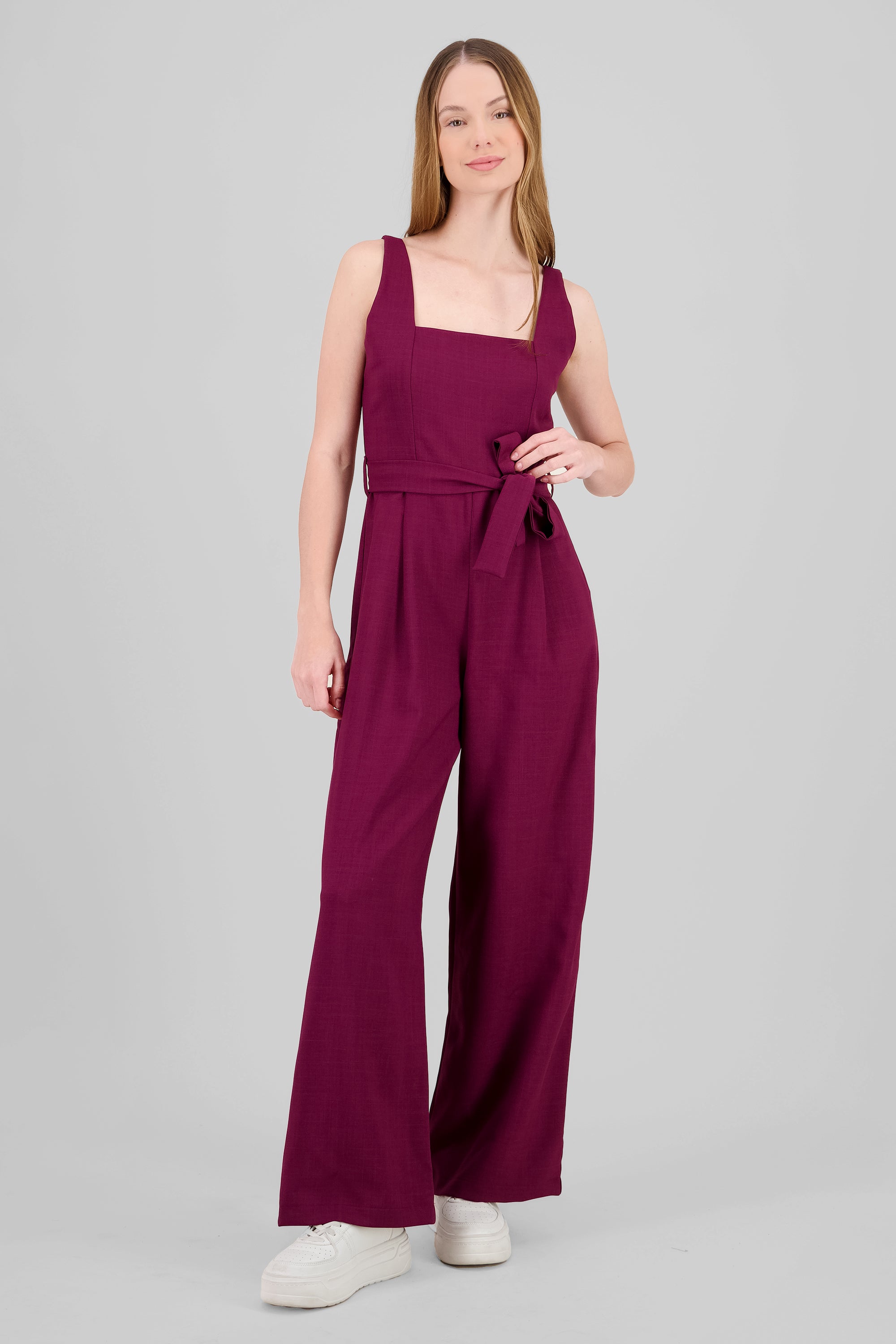 Jumpsuit tirantes detalle cinturon CIRUELA