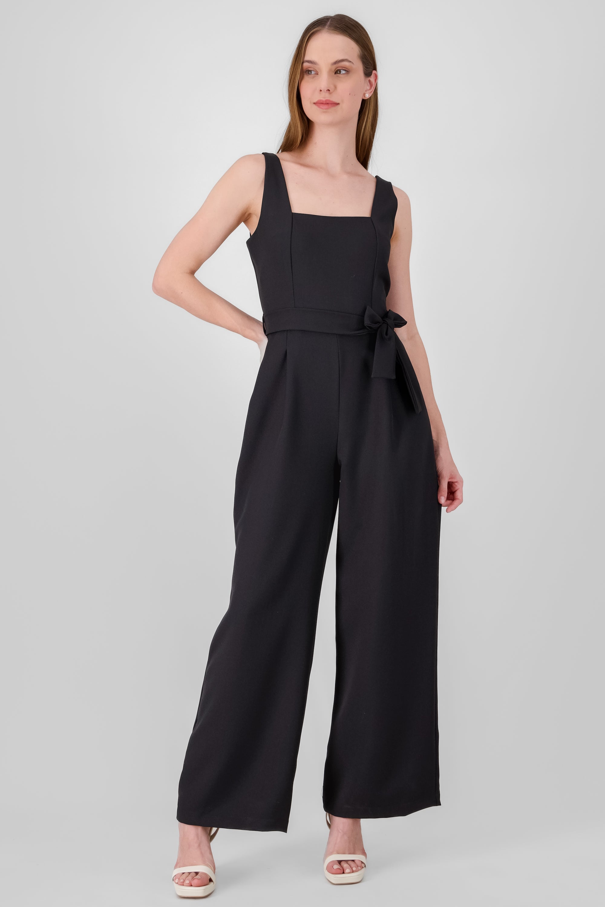 Jumpsuit tirantes detalle cinturon NEGRO