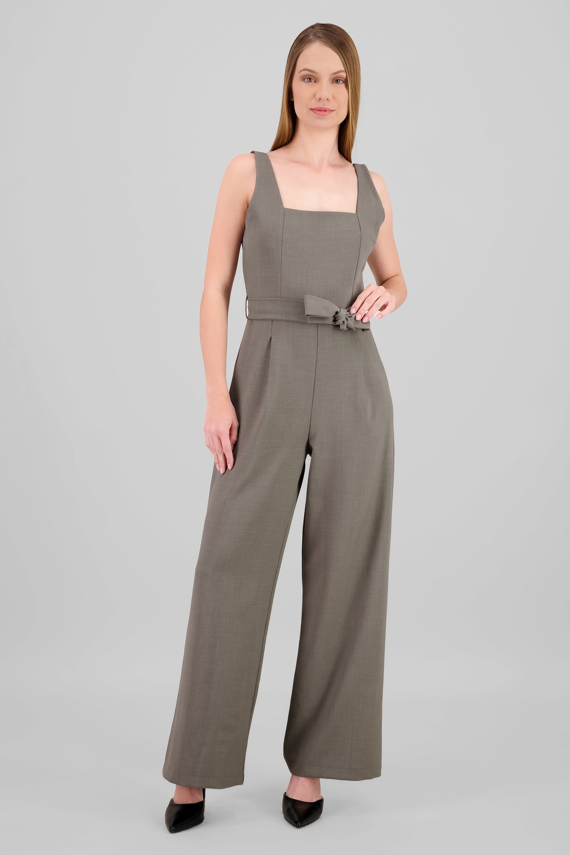 Jumpsuit tirantes detalle cinturon GRIS