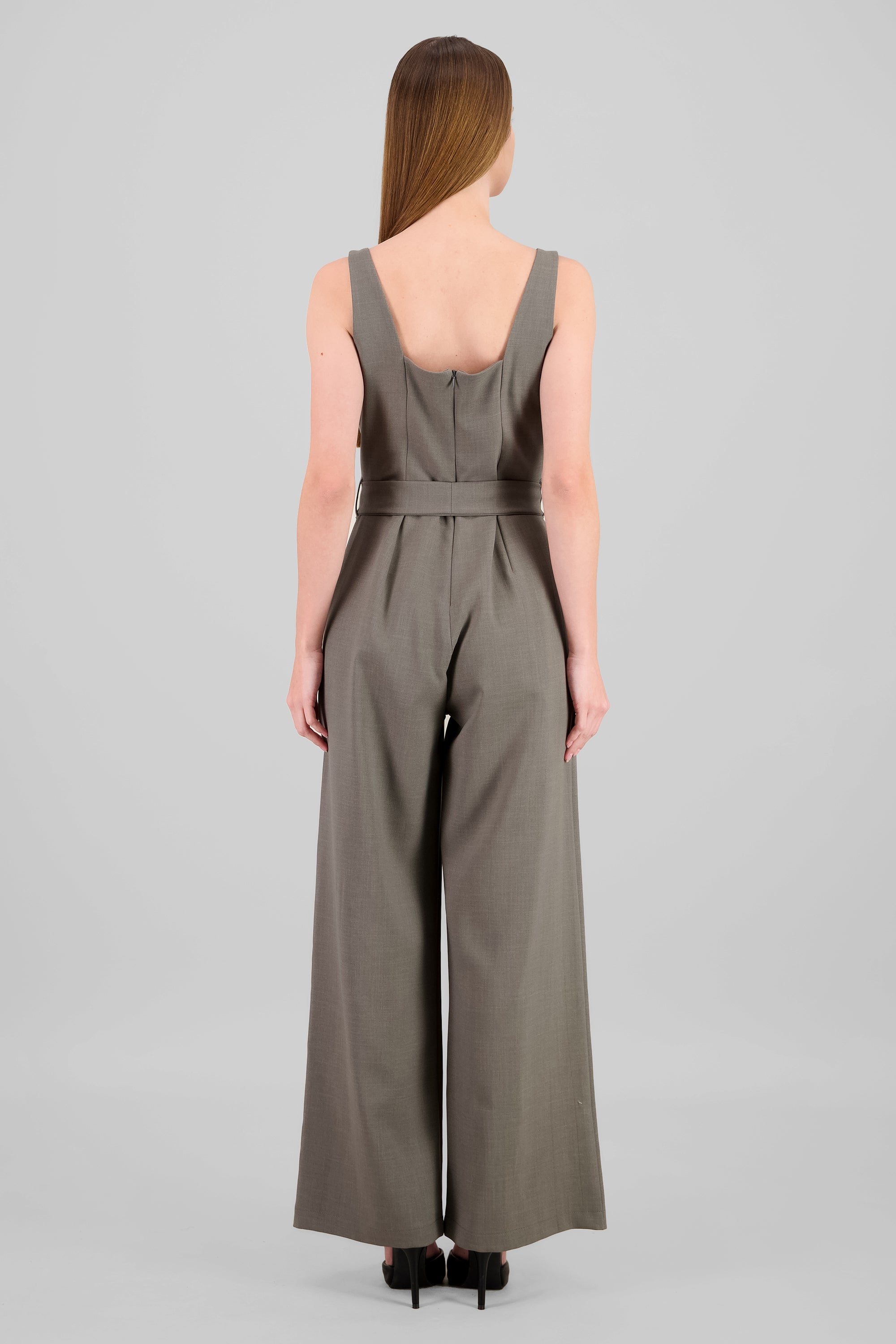 Jumpsuit tirantes detalle cinturon GRIS