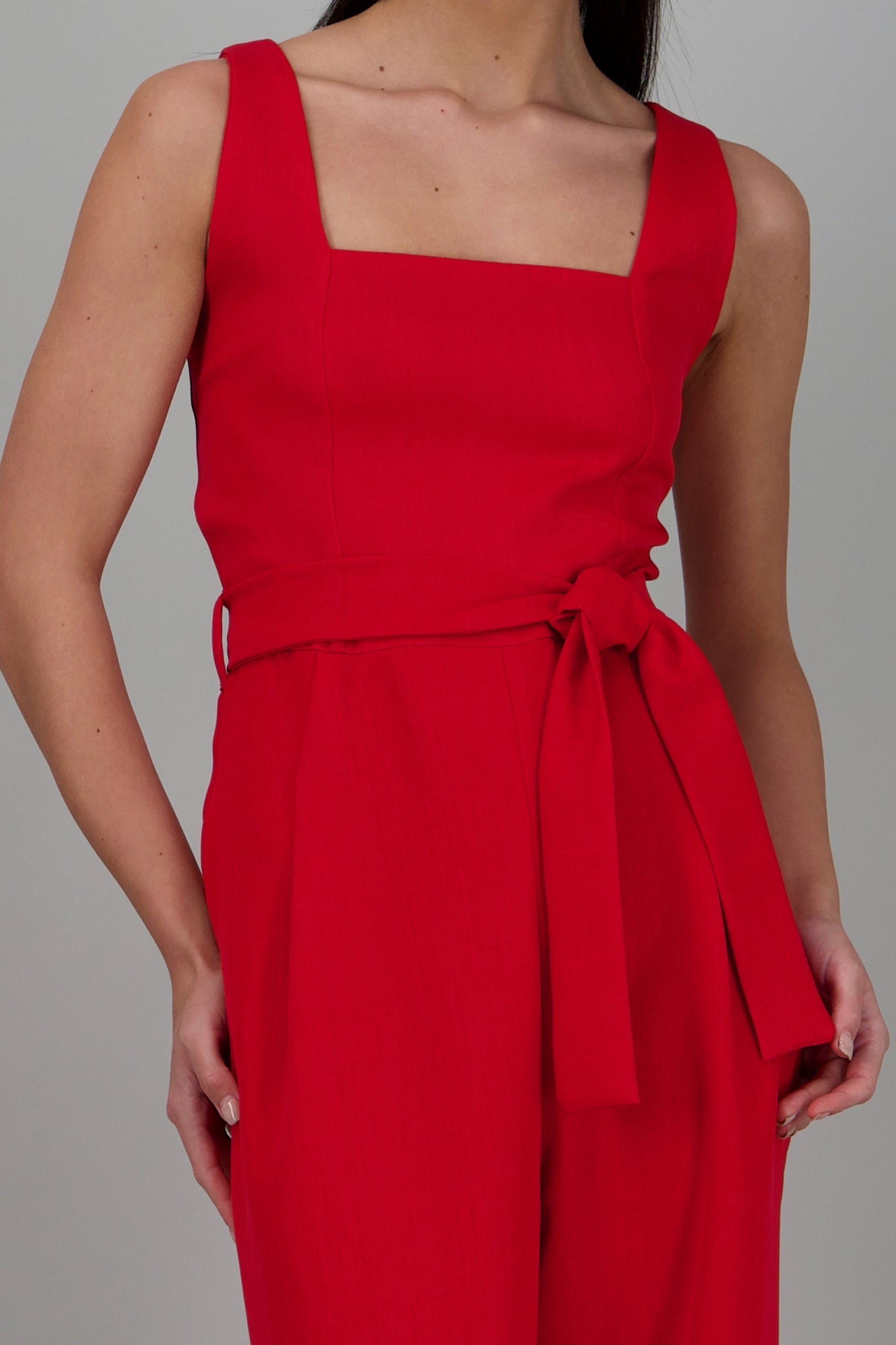 Jumpsuit tirantes detalle cinturon ROJO