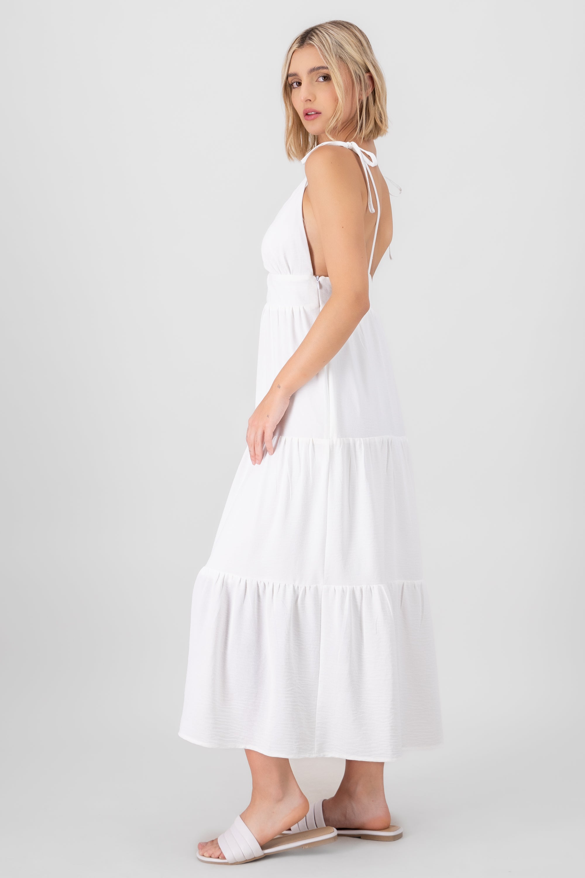 Vestido midi detalle olanes BLANCO