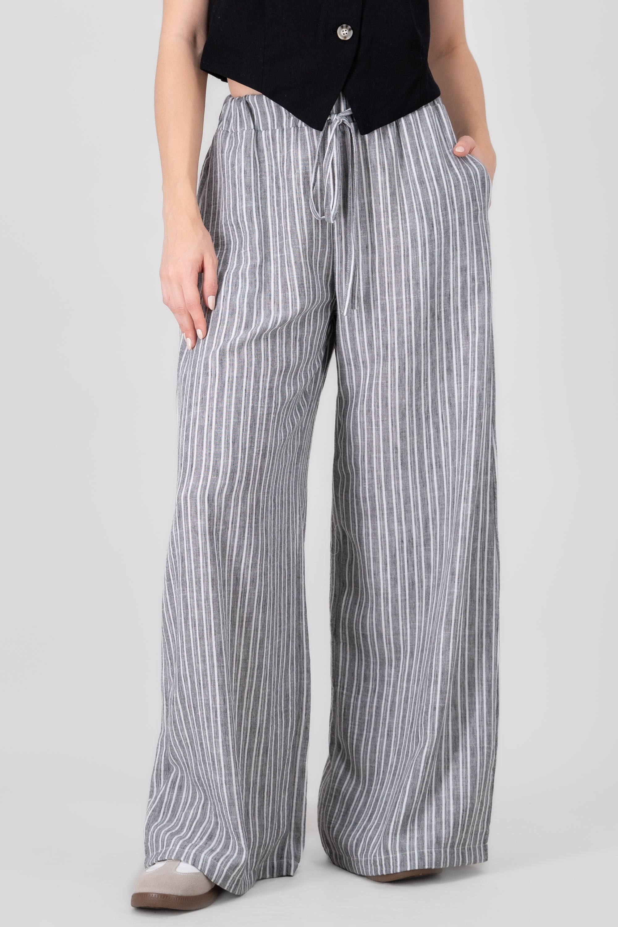 Pantalon fluido delgado rayas GRIS COMBO