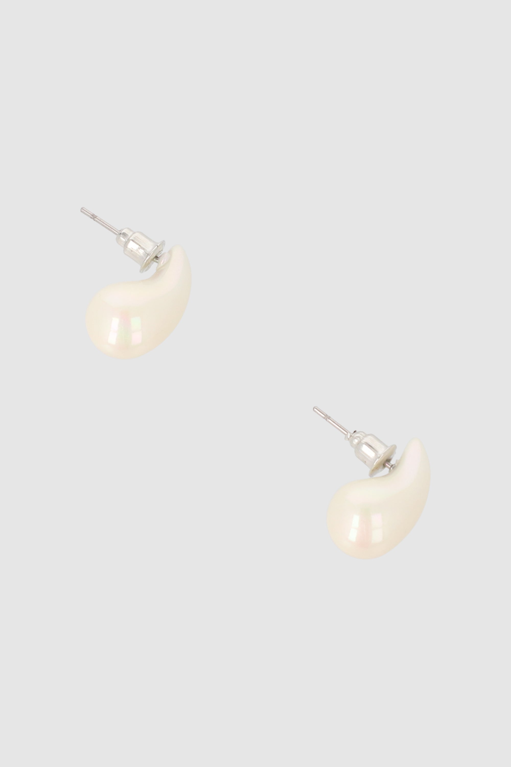 ARETES MINI GOTA EFECTO BLANCO