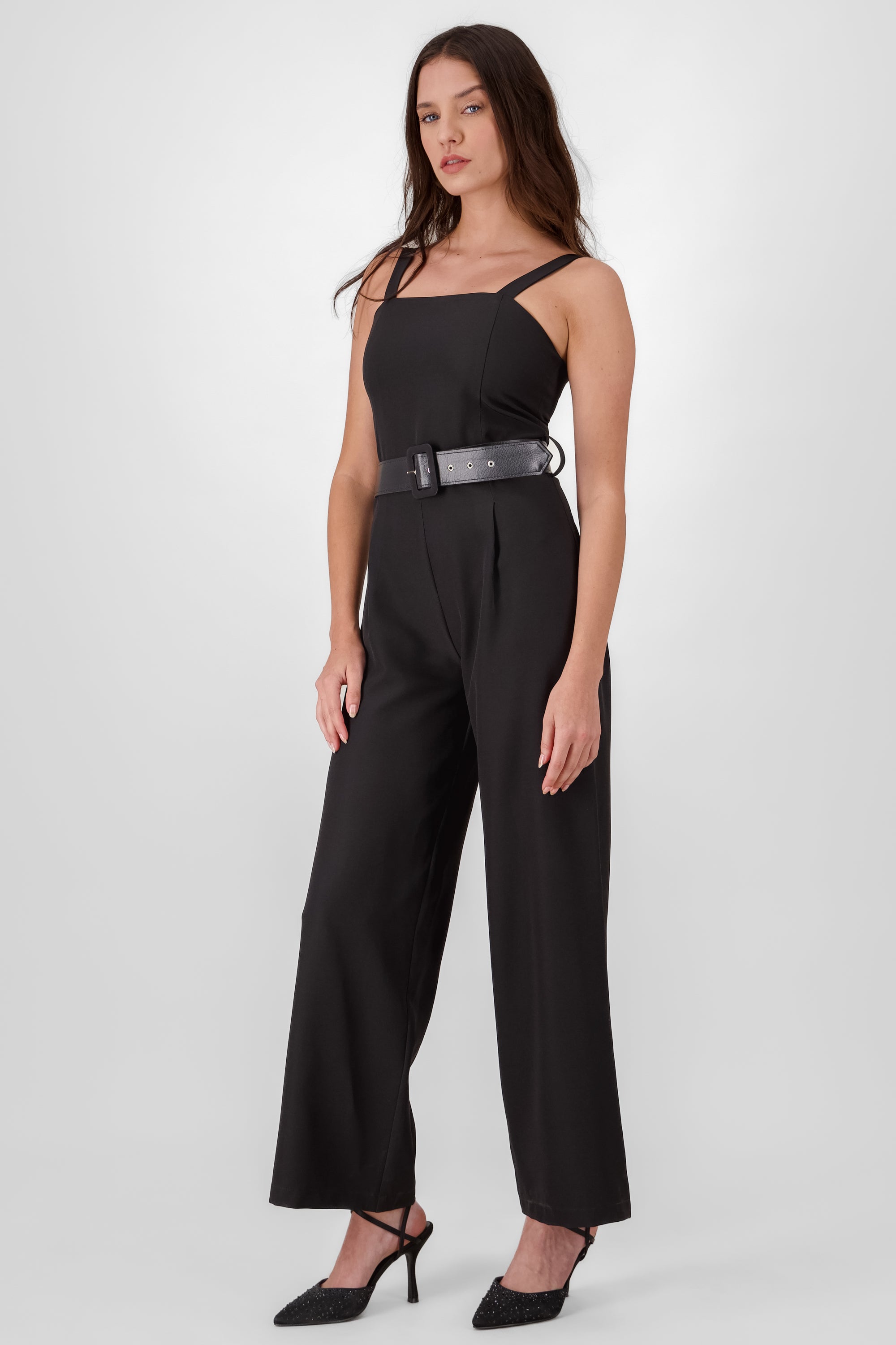 Jumpsuit con tirantes y cinturón Hypsters NEGRO