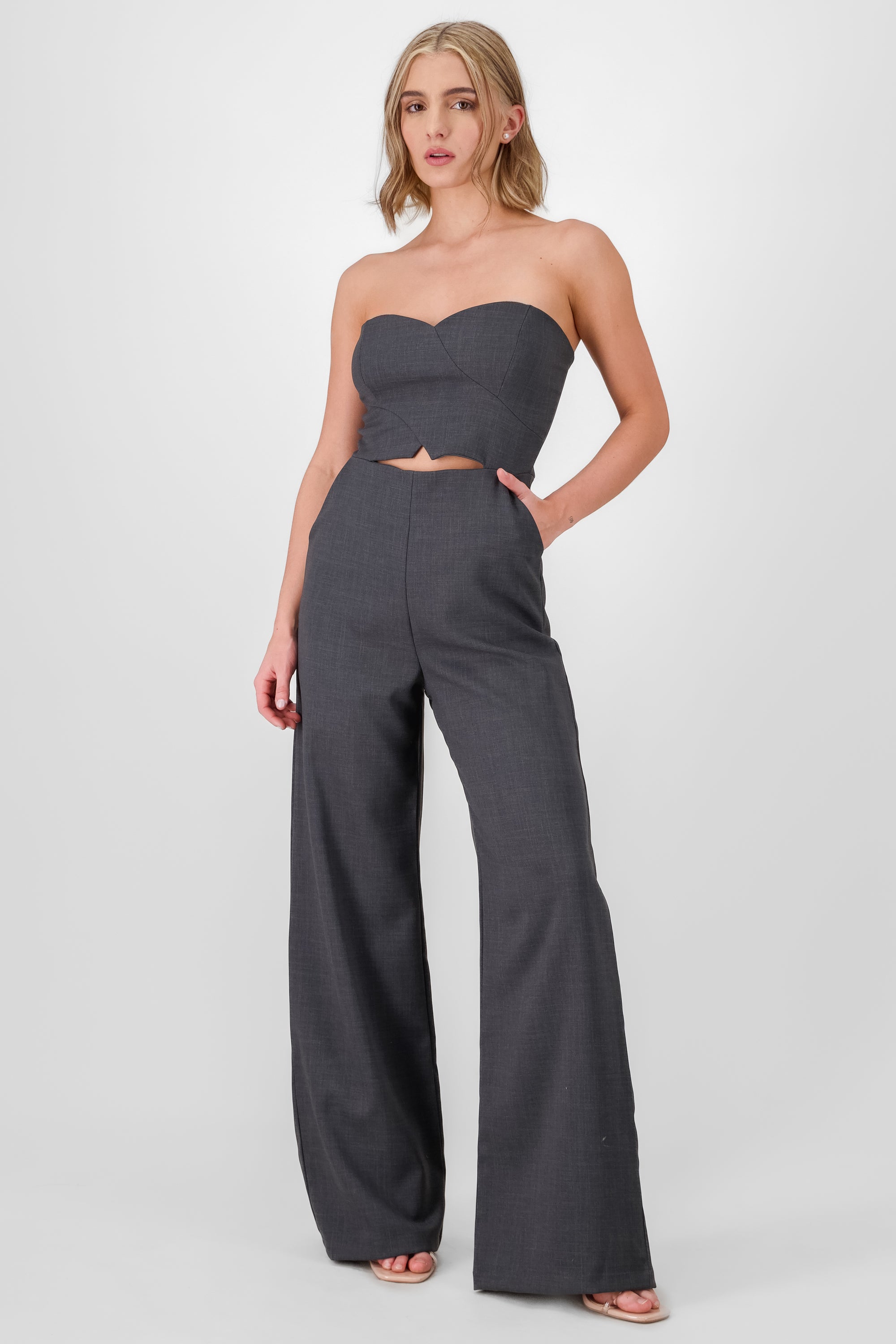 Jumpsuit strapless cierre espalda GRIS OBSCURO