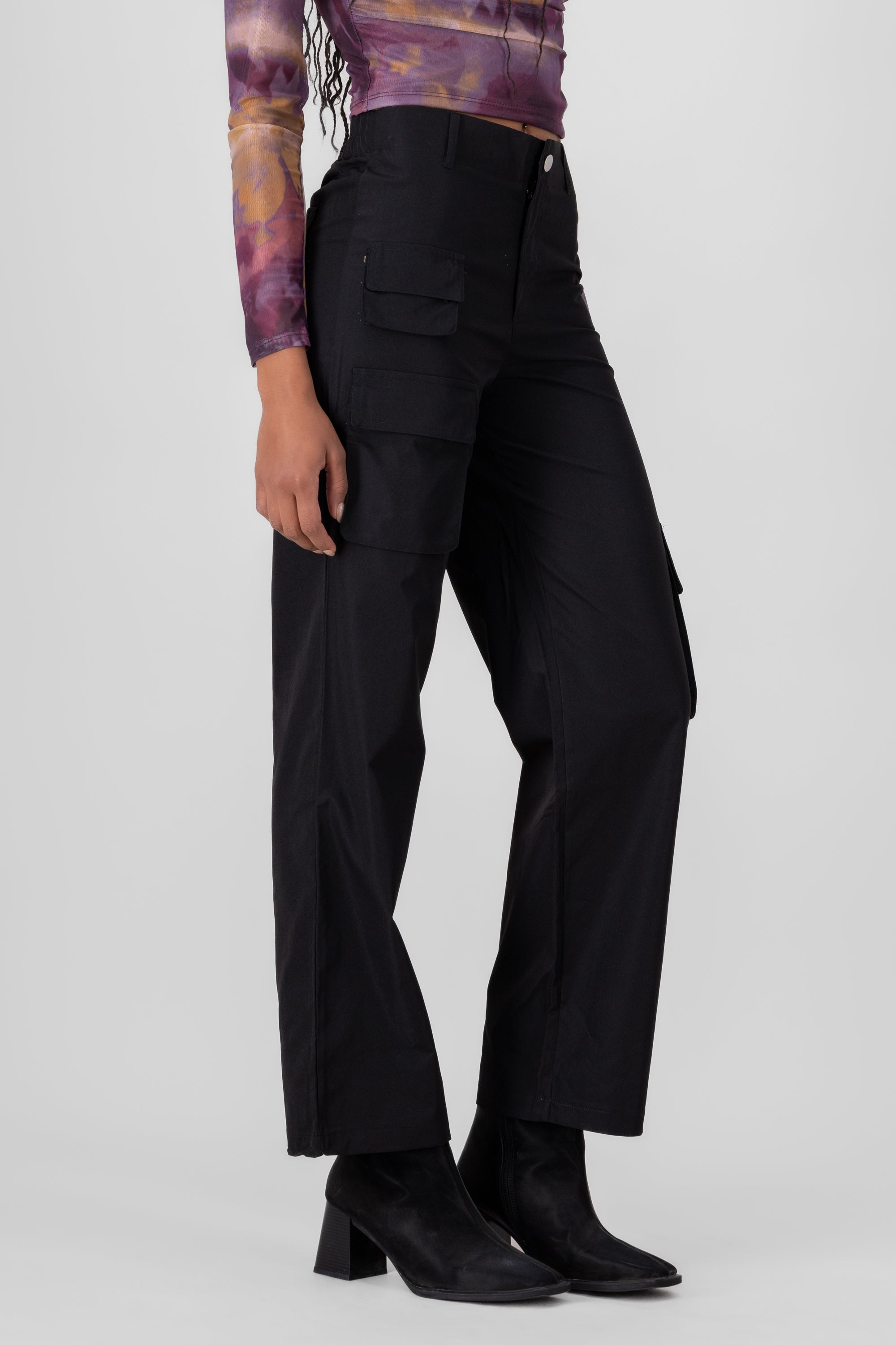 Pantalones cargo lisos bolsas NEGRO