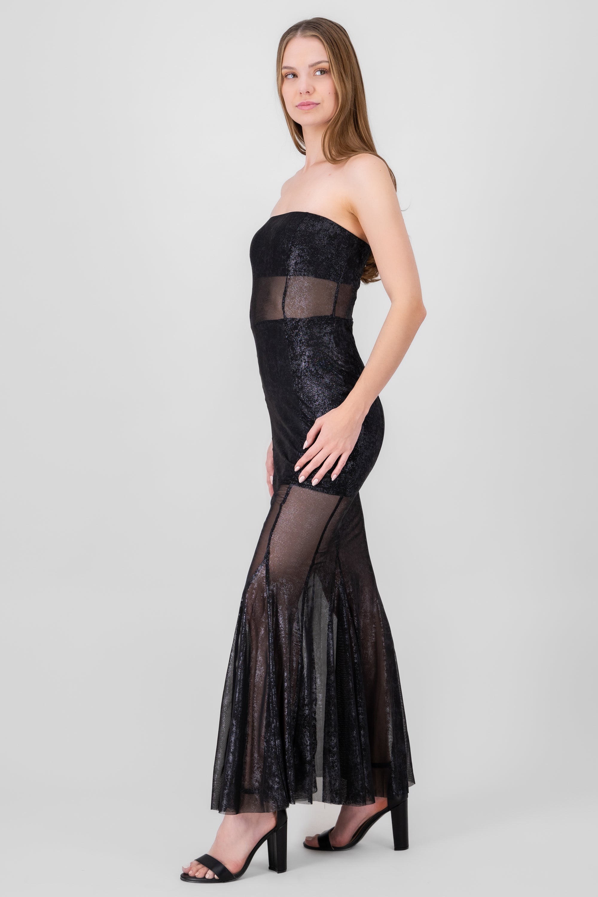 Vestido sin hombros efecto foil NEGRO