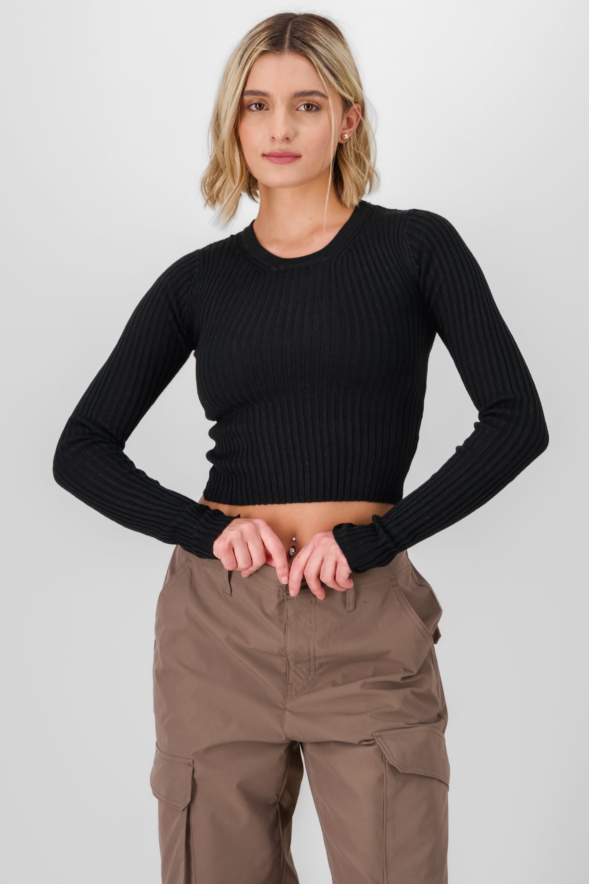 Sueter liso cropped NEGRO