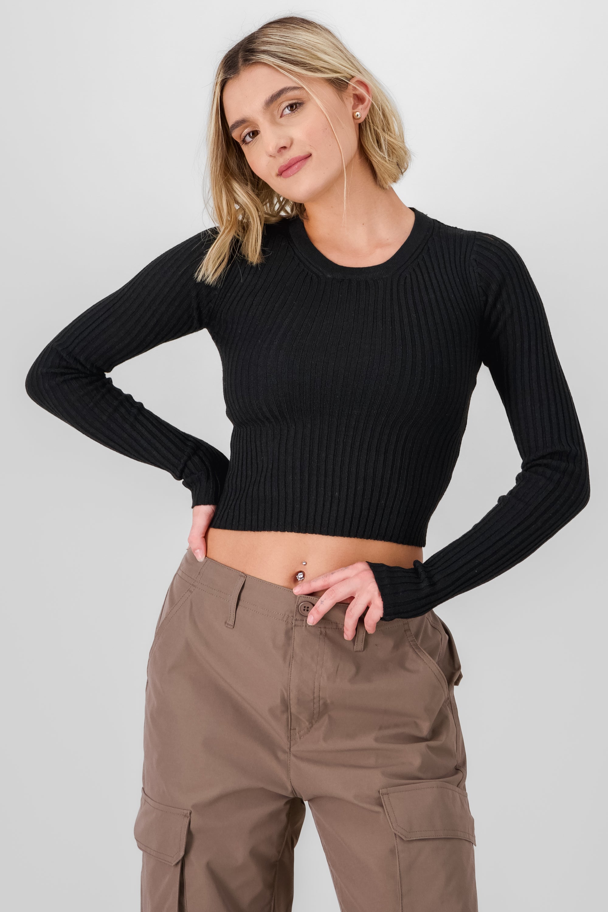 Sueter liso cropped NEGRO