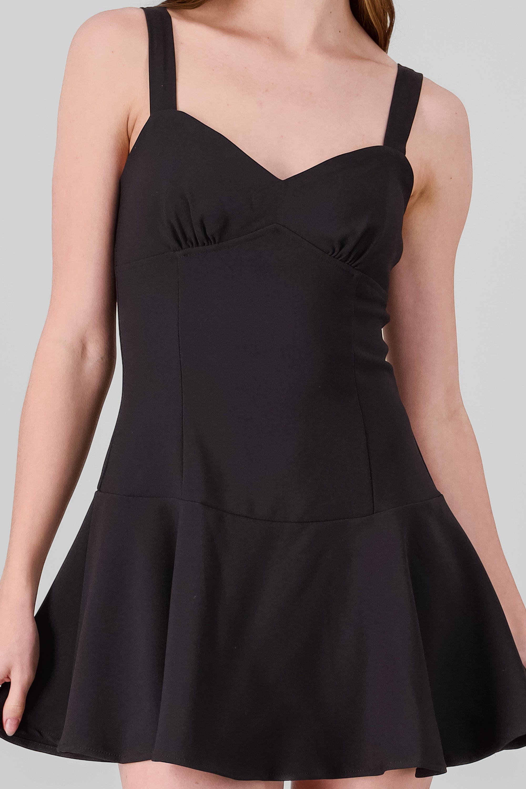 Vestido mini liso NEGRO